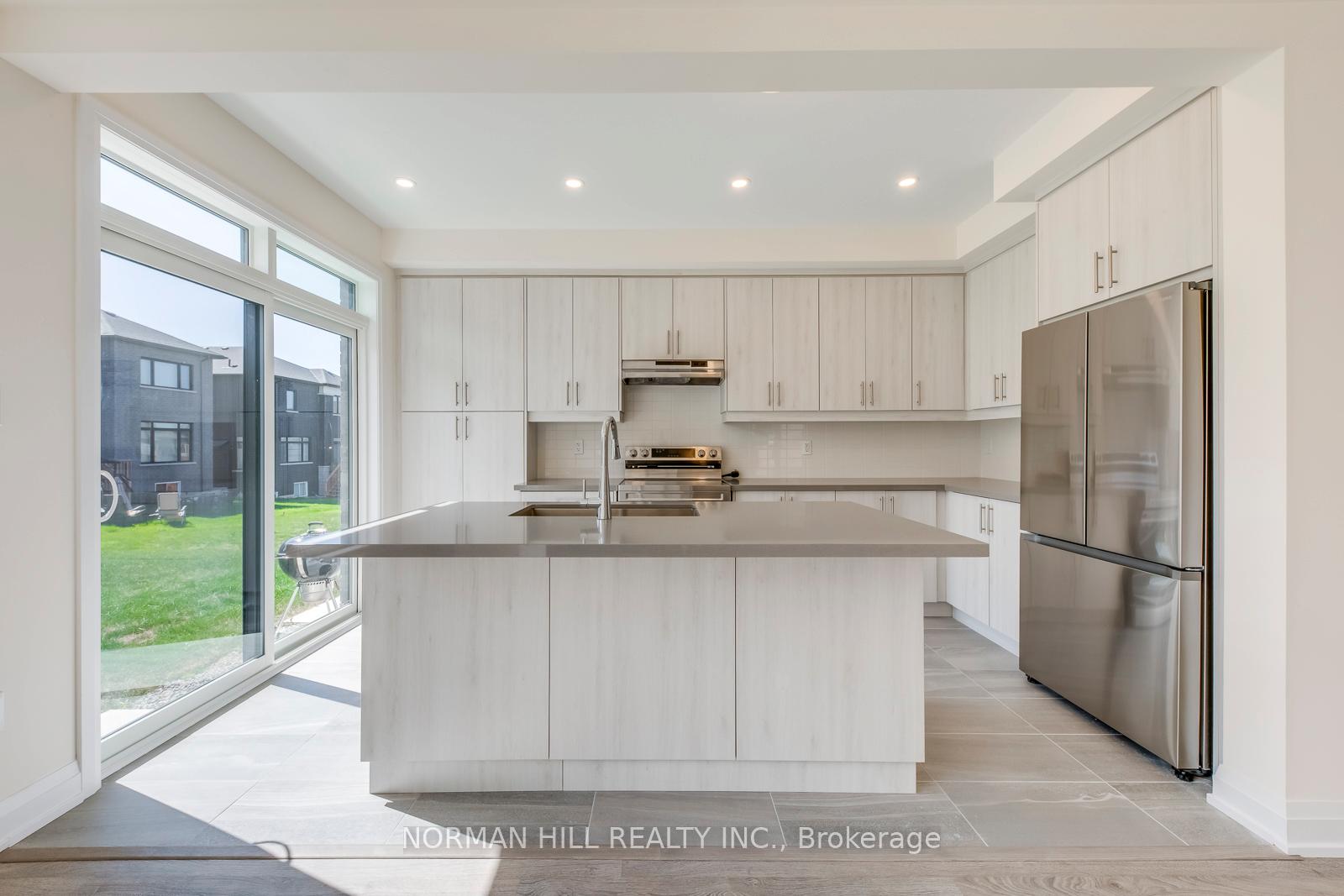 Photo 14 of 37 Daffodil Road, Springwater, Midhurst — HOMEH