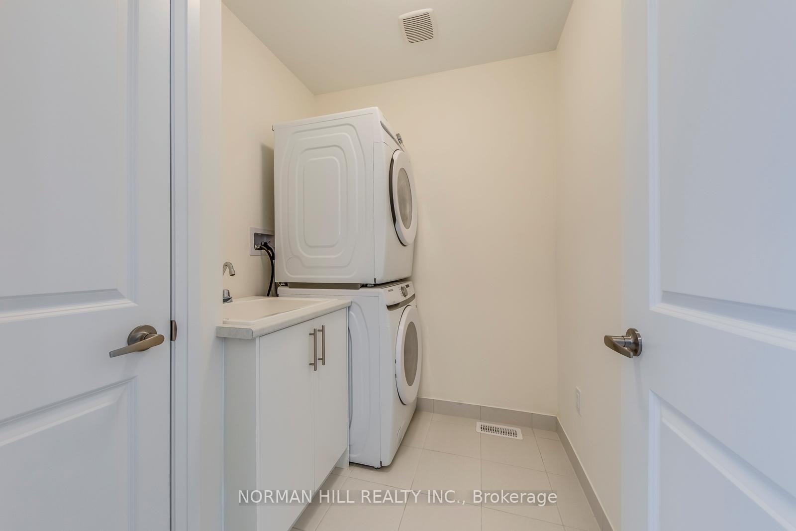 Photo 35 of 37 Daffodil Road, Springwater, Midhurst — HOMEH