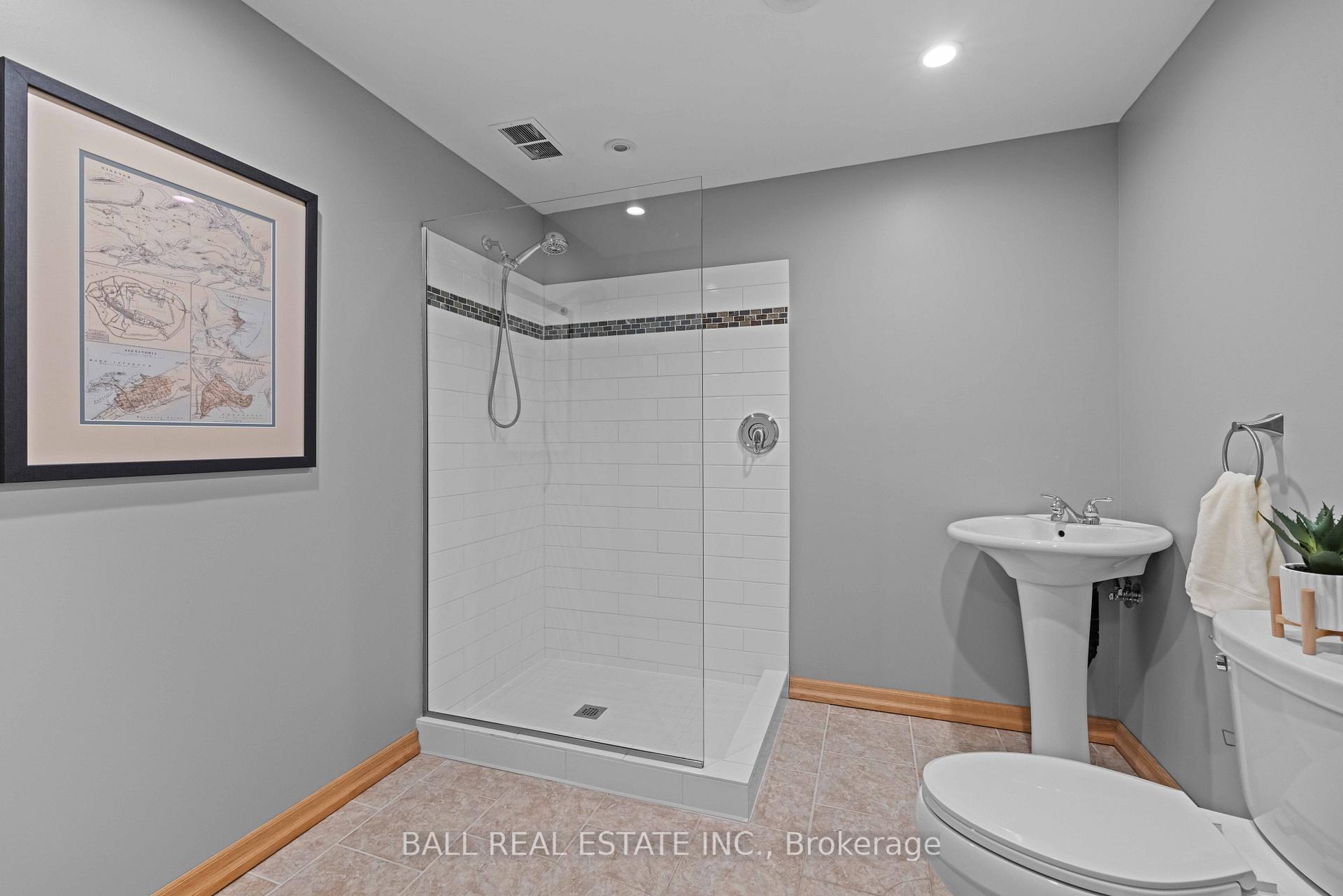 Photo 23 of 285 McClennan Drive, Selwyn — HOMEH