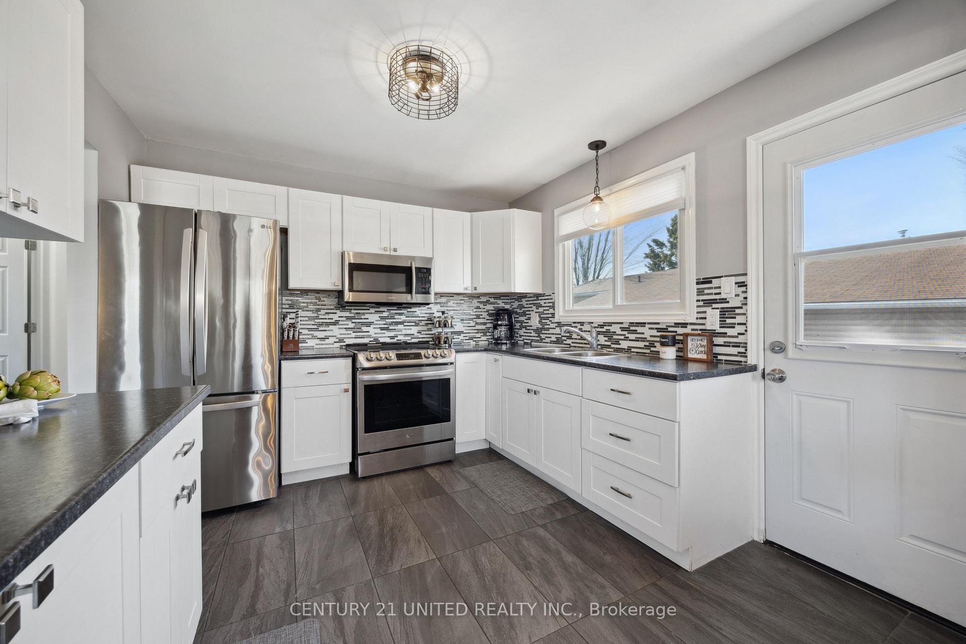 Photo 12 of 51 Coyle Crescent, Selwyn — HOMEH