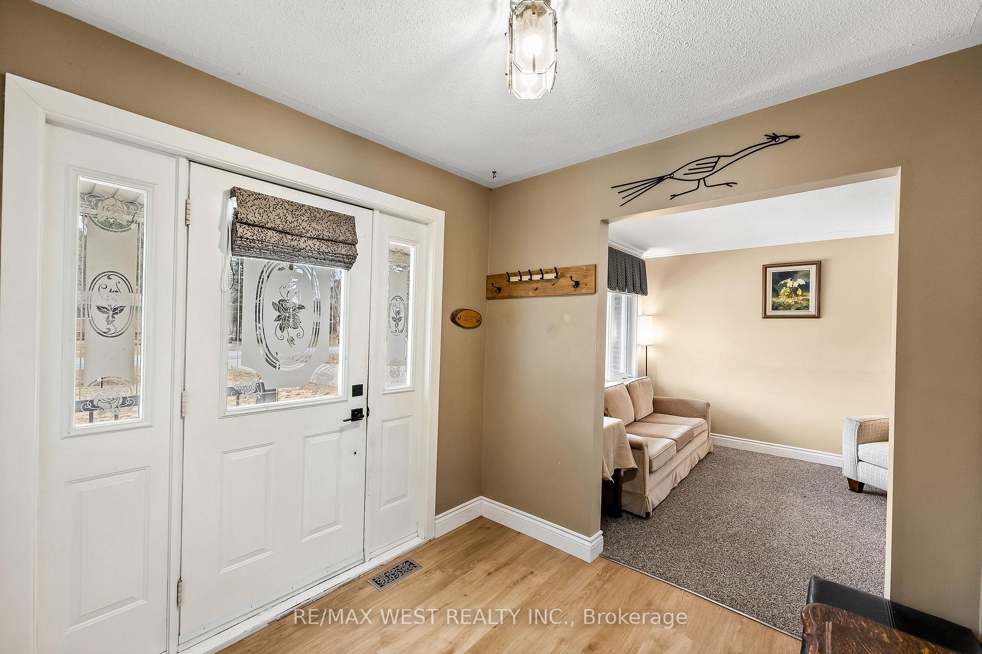 Photo 5 of 661 Cedarvale Crescent, Selwyn — HOMEH