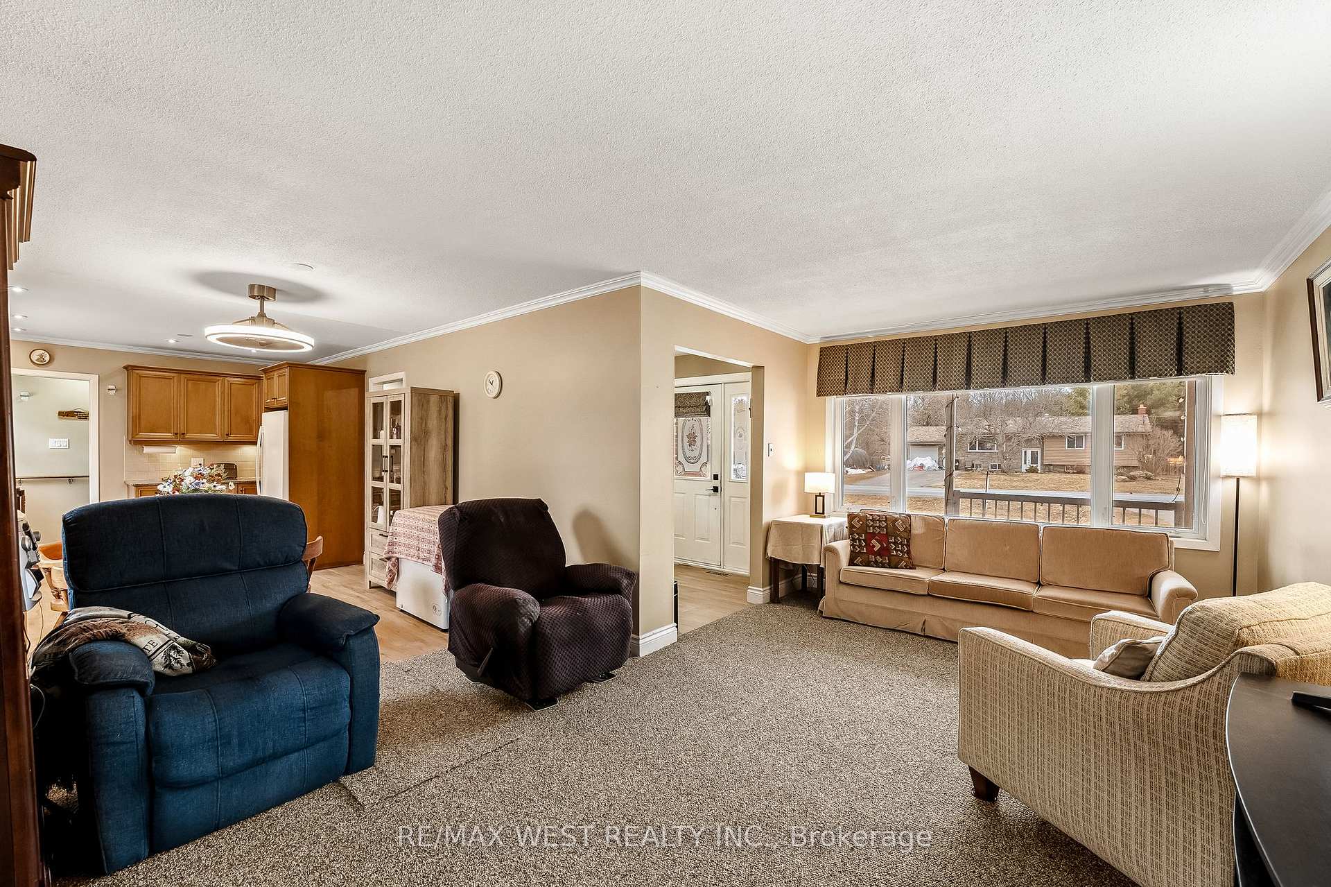 Photo 8 of 661 Cedarvale Crescent, Selwyn — HOMEH