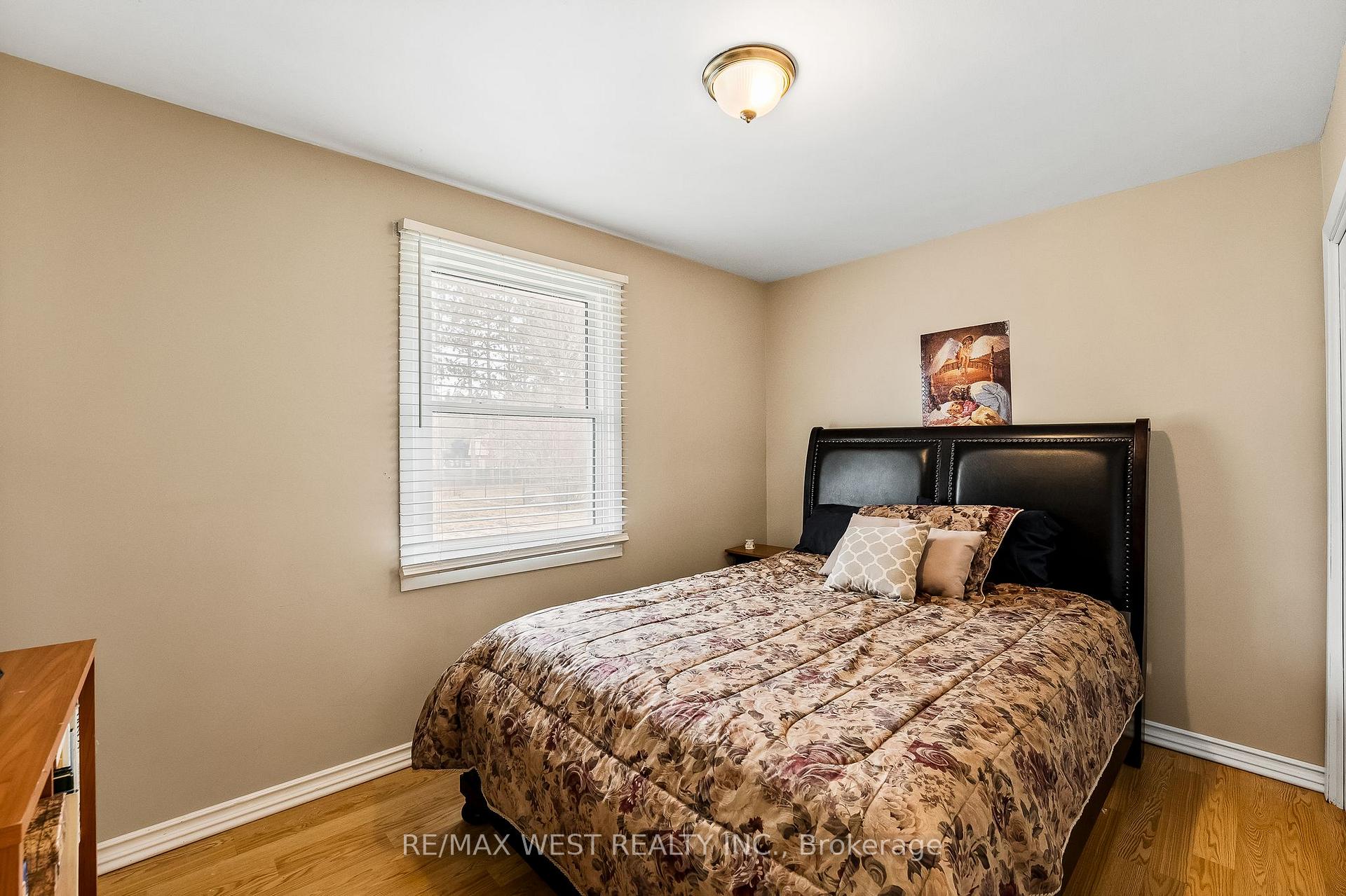 Photo 16 of 661 Cedarvale Crescent, Selwyn — HOMEH