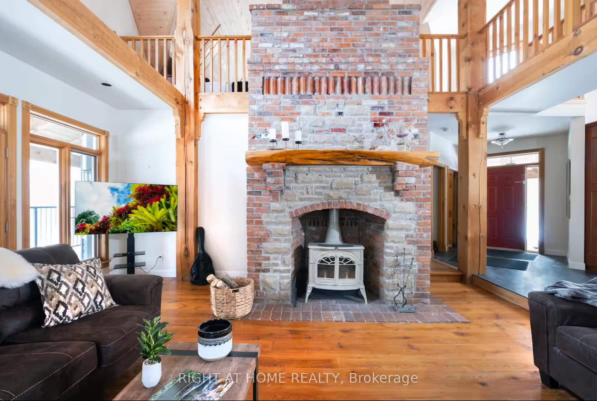 Photo 10 of 4350 26 Highway, Springwater, Rural Springwater — HOMEH