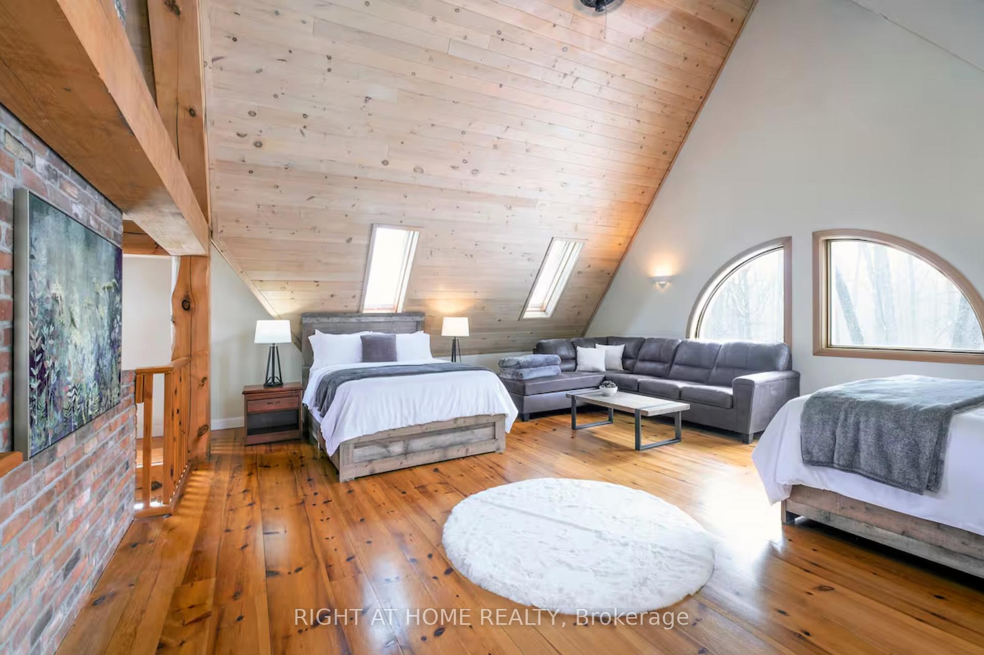 Photo 18 of 4350 26 Highway, Springwater, Rural Springwater — HOMEH