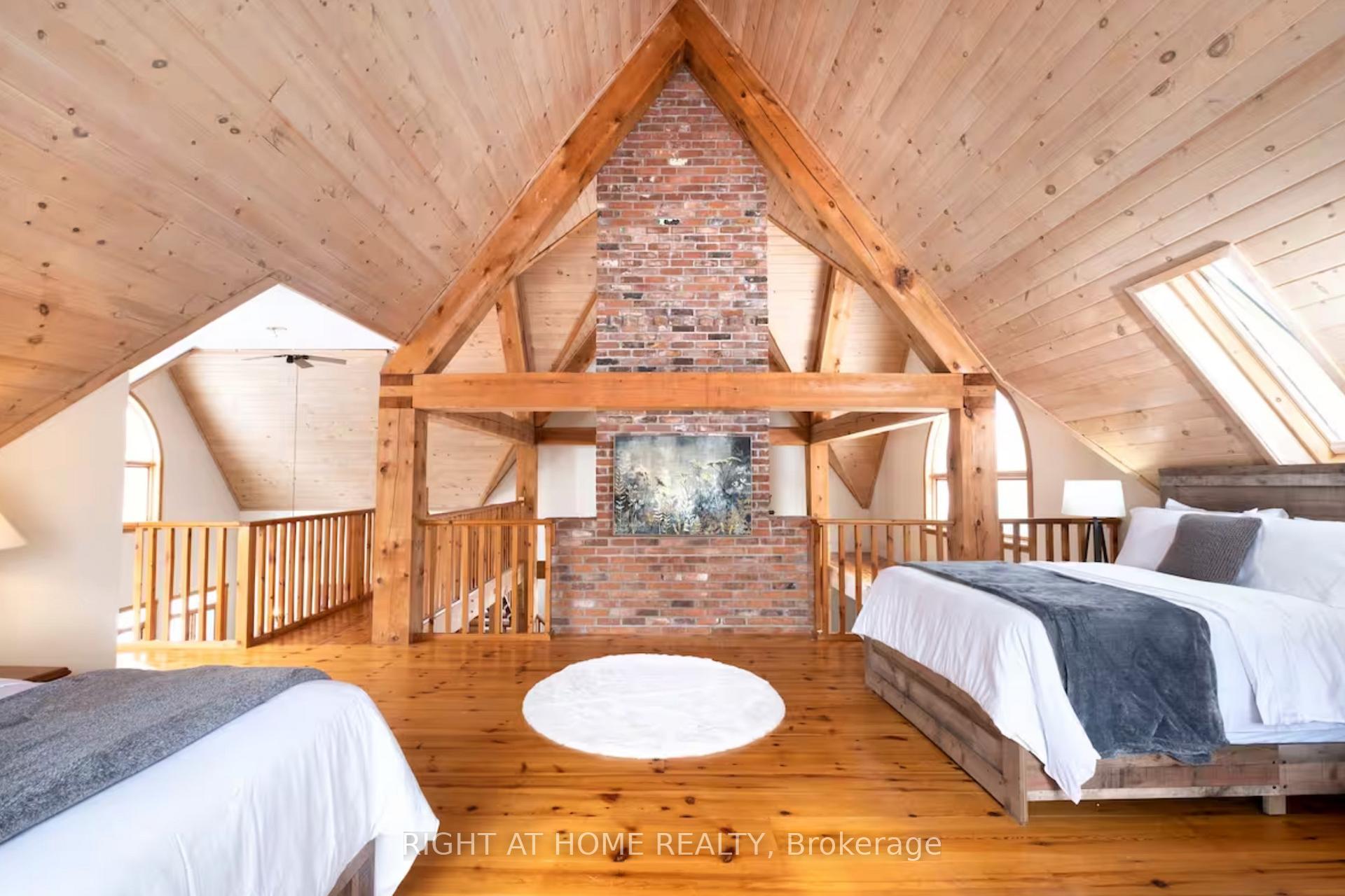 Photo 19 of 4350 26 Highway, Springwater, Rural Springwater — HOMEH