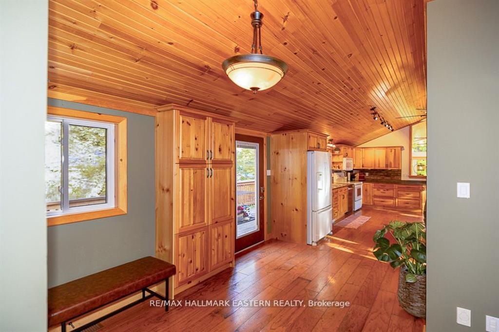 Photo 14 of 2756 Beaver Lane, Selwyn — HOMEH