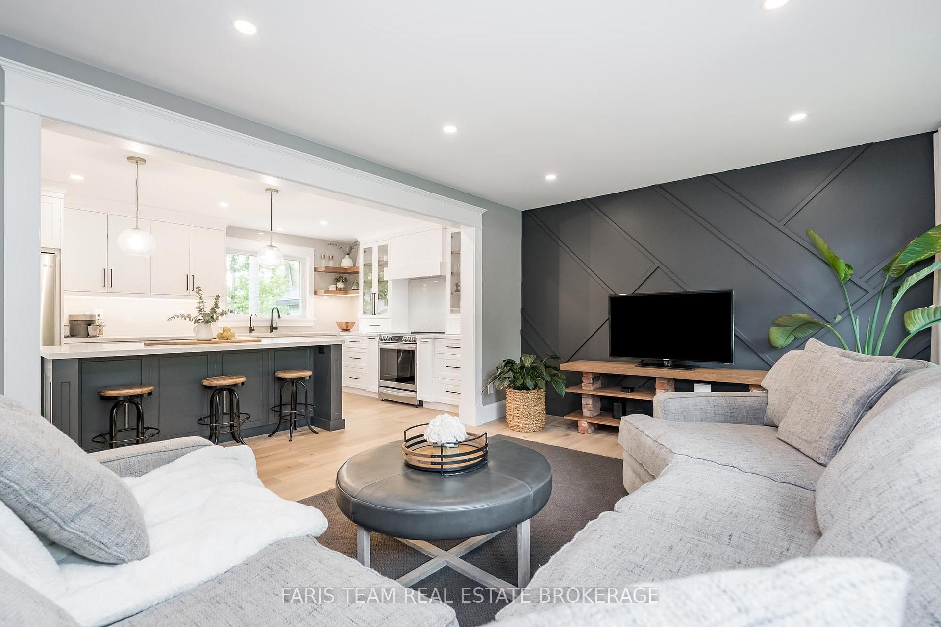 Photo 13 of 8 Malta Crescent, Springwater, Midhurst — HOMEH