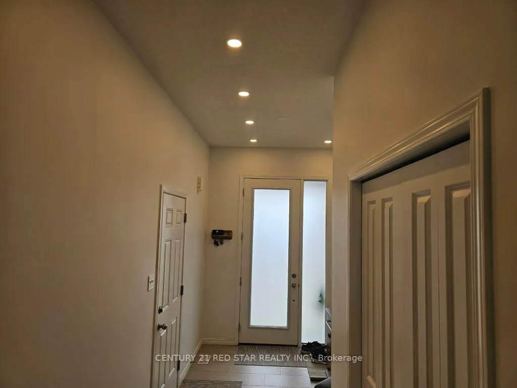 Photo 2 of 47 Saddlebrook Court, Kitchener, Huron Park — HOMEH