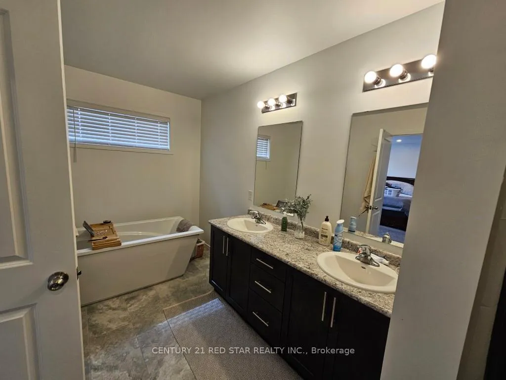 Photo 6 of 47 Saddlebrook Court, Kitchener, Huron Park — HOMEH