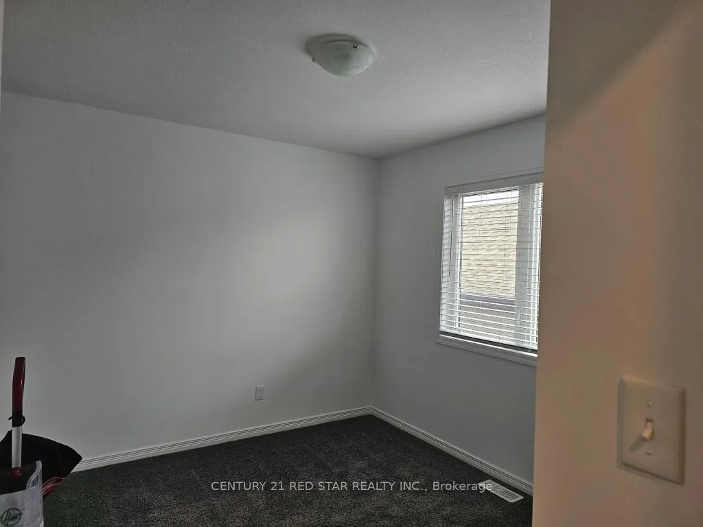 Photo 10 of 47 Saddlebrook Court, Kitchener, Huron Park — HOMEH