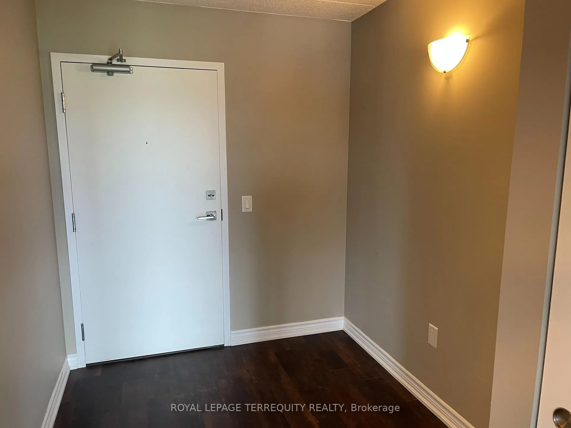 Photo 5 of Unit 608, 716 Main Street E, Milton, Timberlea — HOMEH