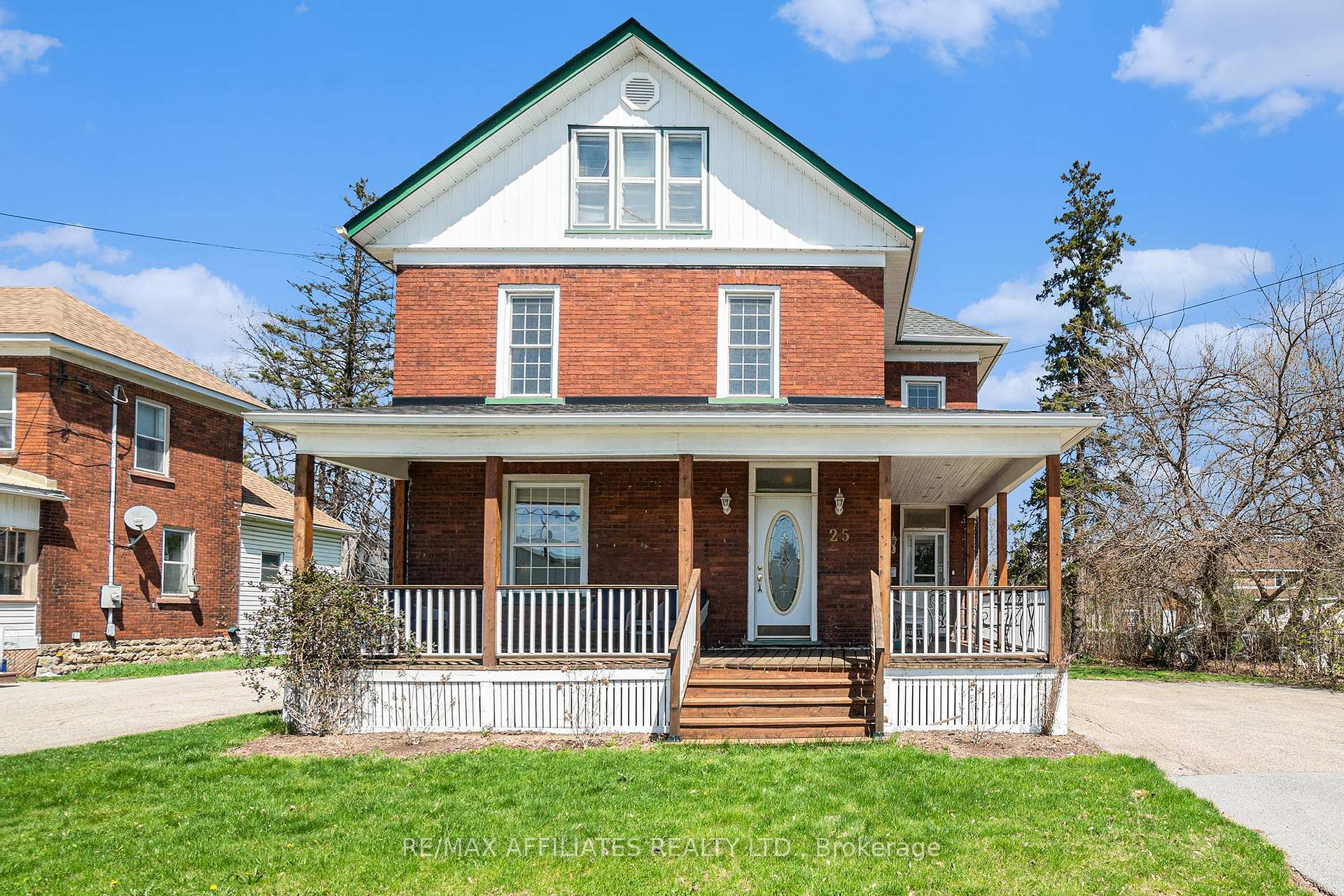 Photo 1 of 25 Condie Street, Smiths Falls — HOMEH