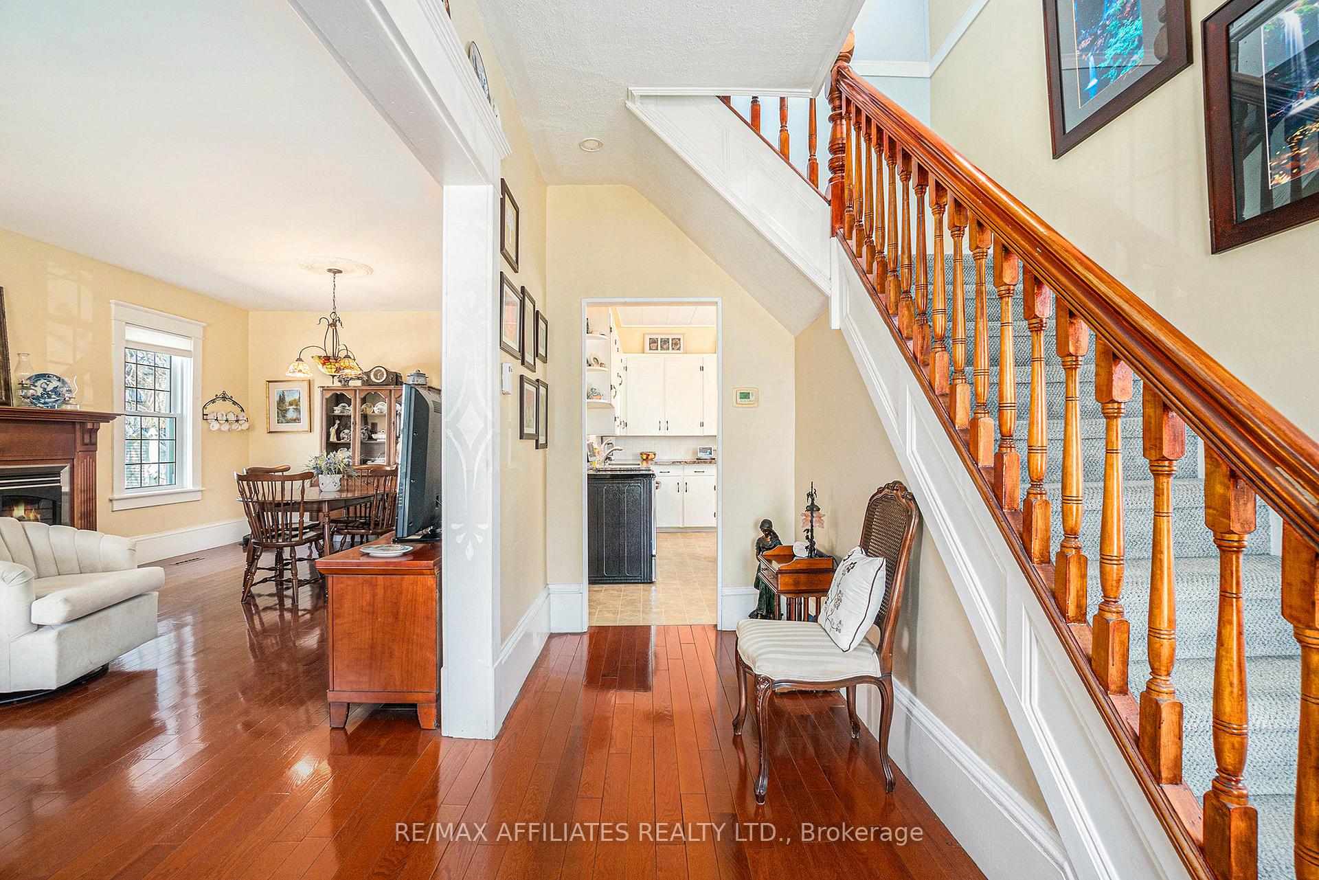Photo 5 of 25 Condie Street, Smiths Falls — HOMEH