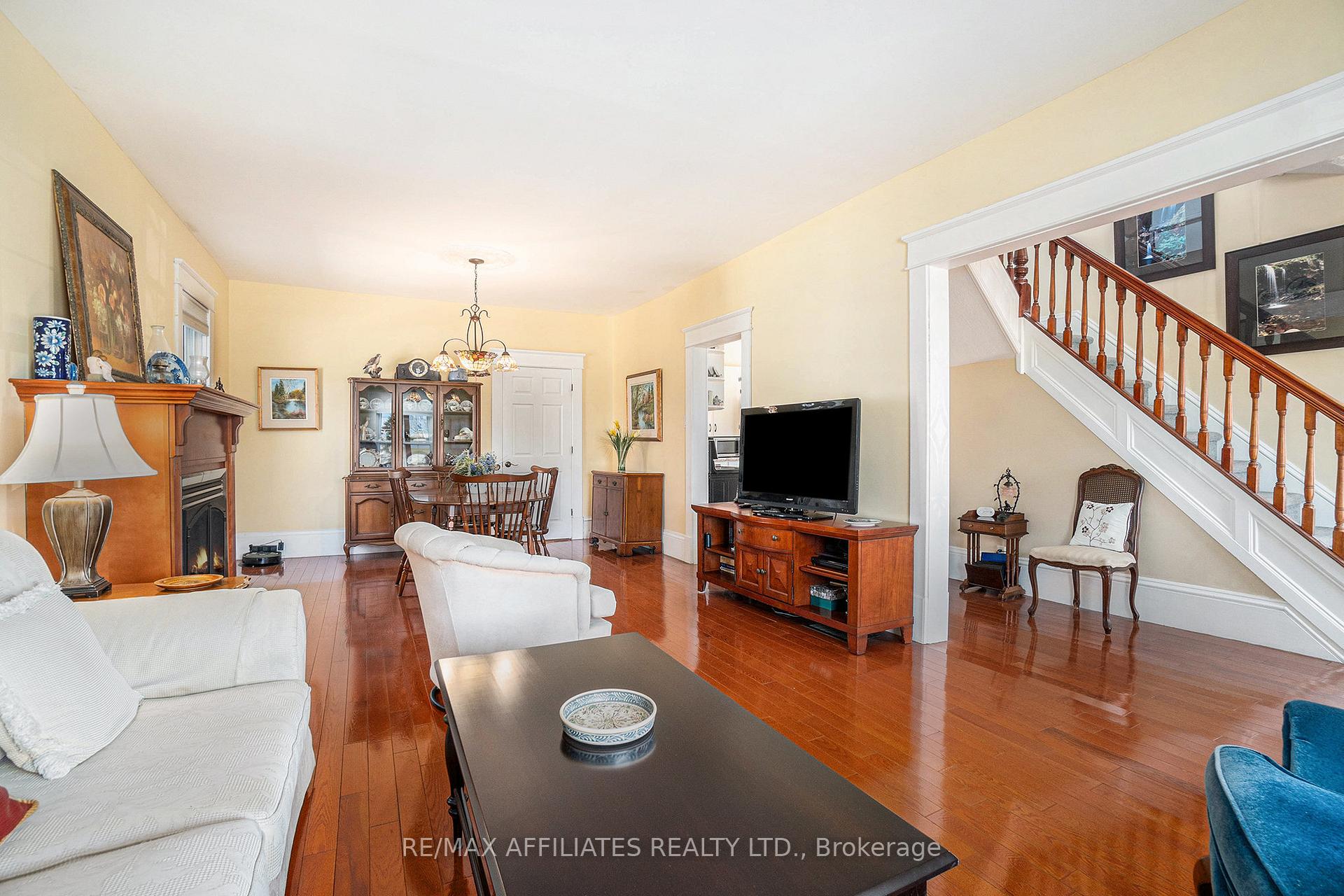 Photo 7 of 25 Condie Street, Smiths Falls — HOMEH