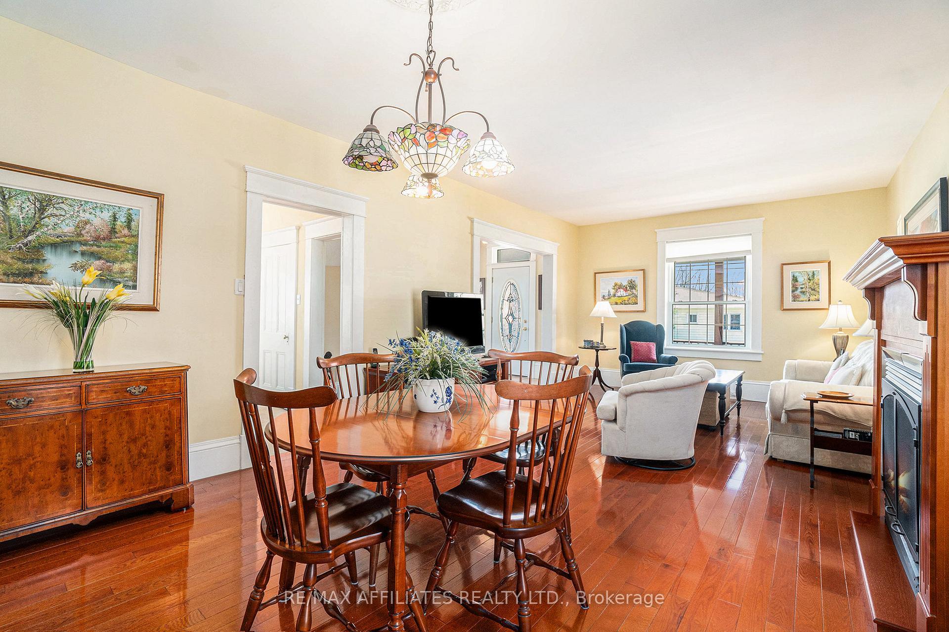 Photo 12 of 25 Condie Street, Smiths Falls — HOMEH