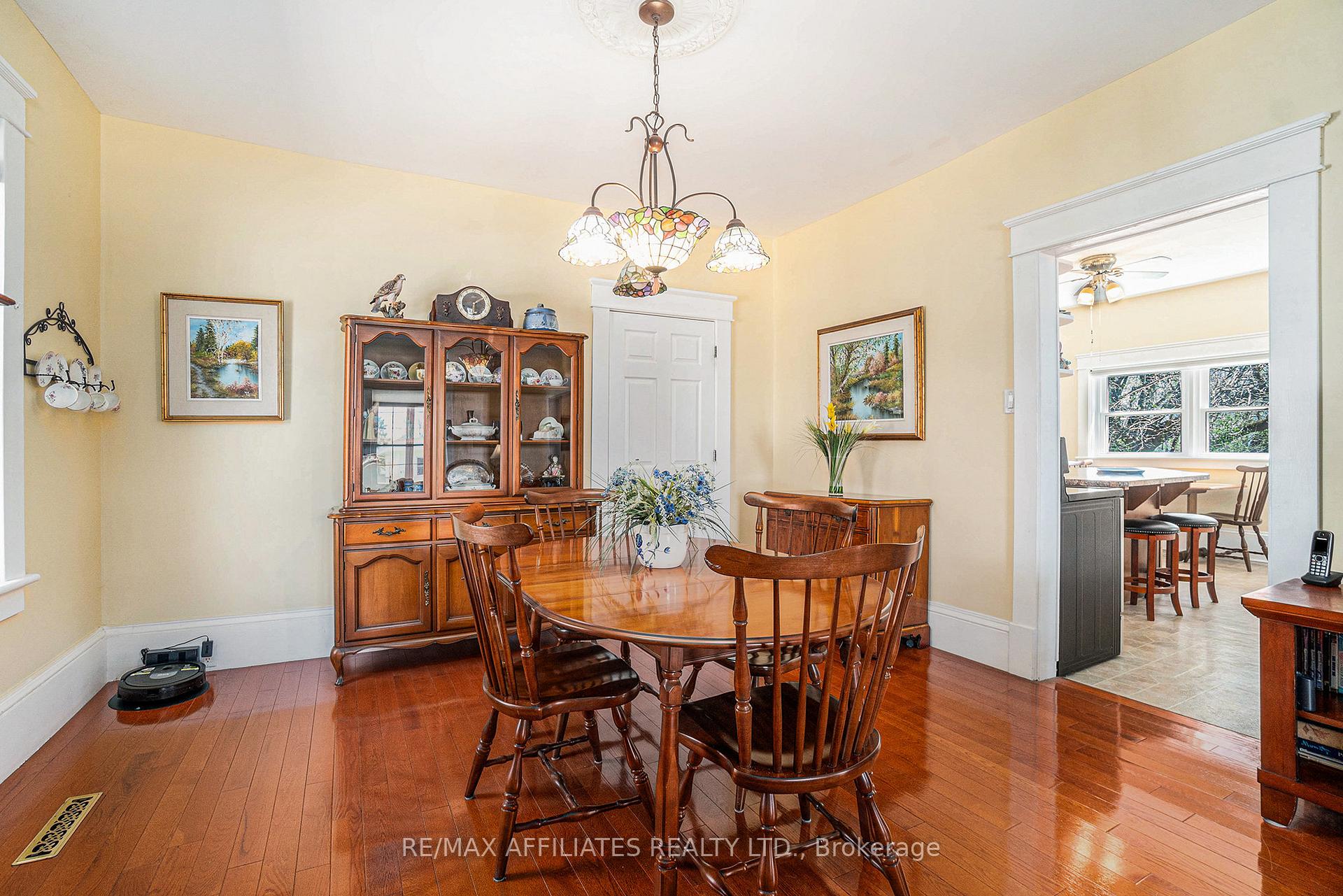 Photo 13 of 25 Condie Street, Smiths Falls — HOMEH