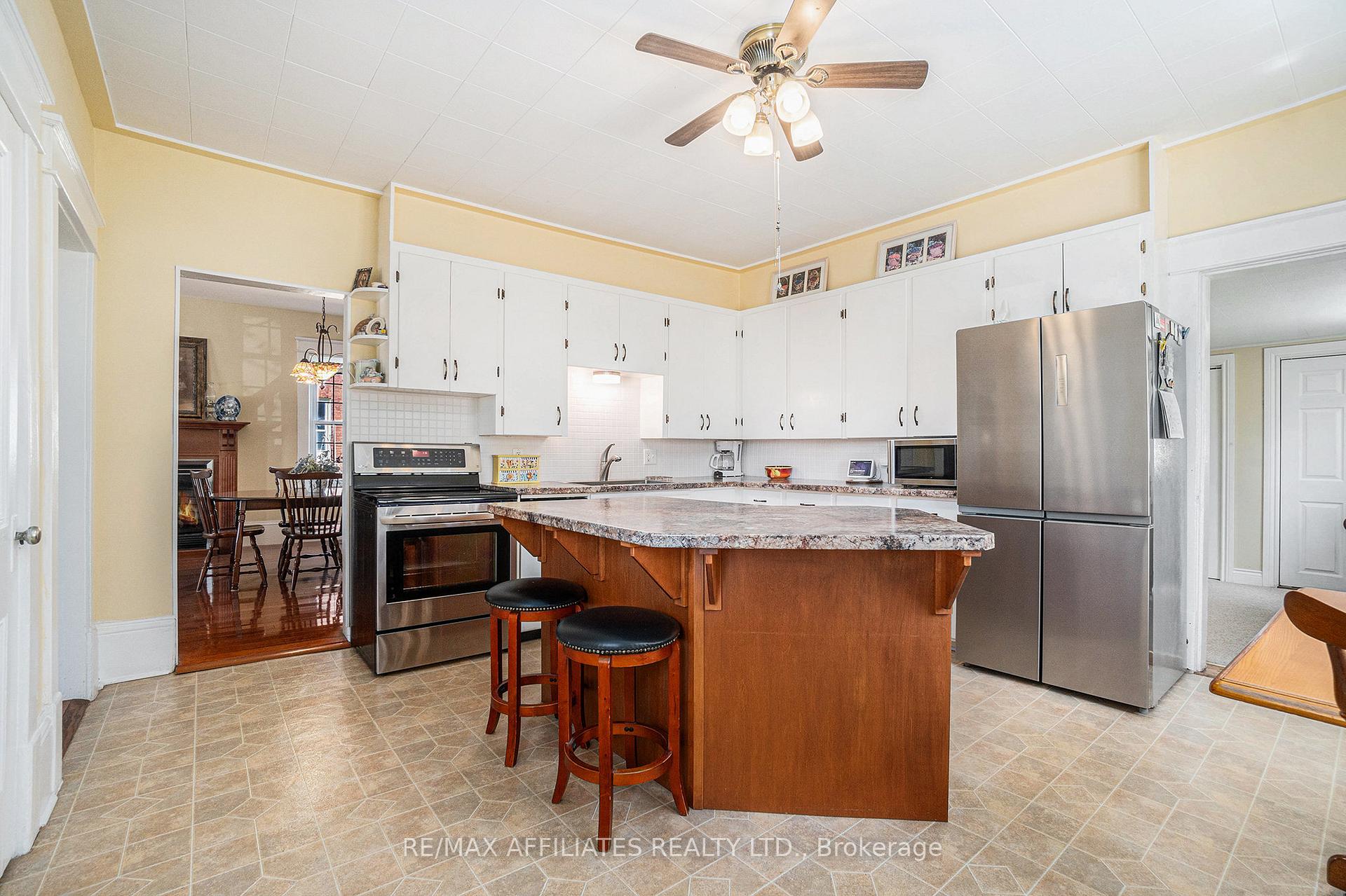 Photo 16 of 25 Condie Street, Smiths Falls — HOMEH