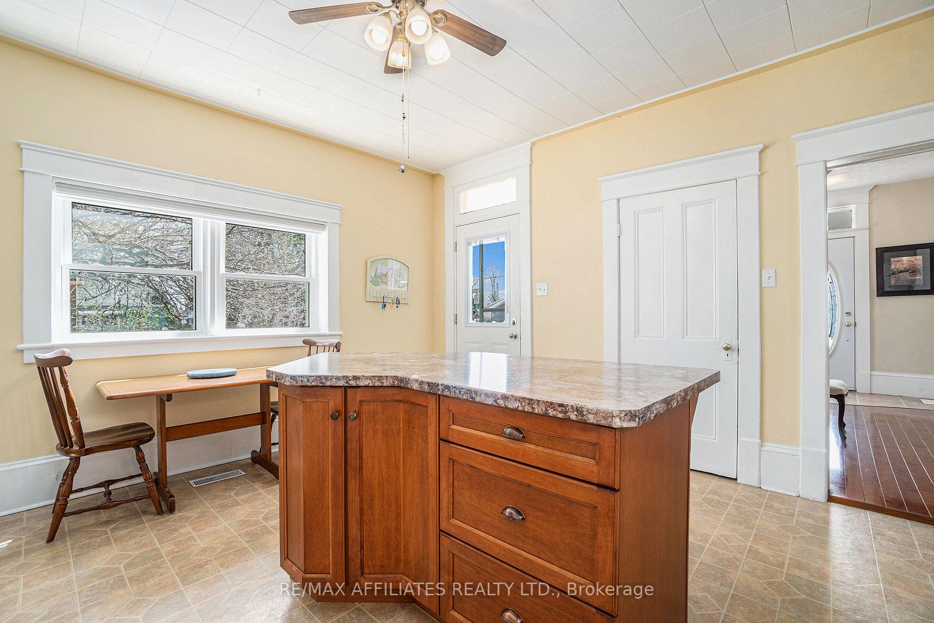 Photo 18 of 25 Condie Street, Smiths Falls — HOMEH