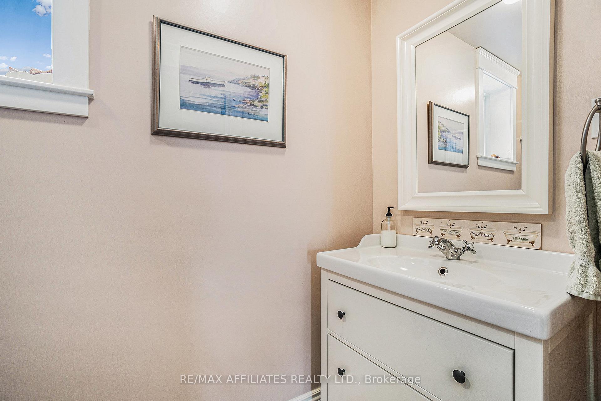 Photo 20 of 25 Condie Street, Smiths Falls — HOMEH