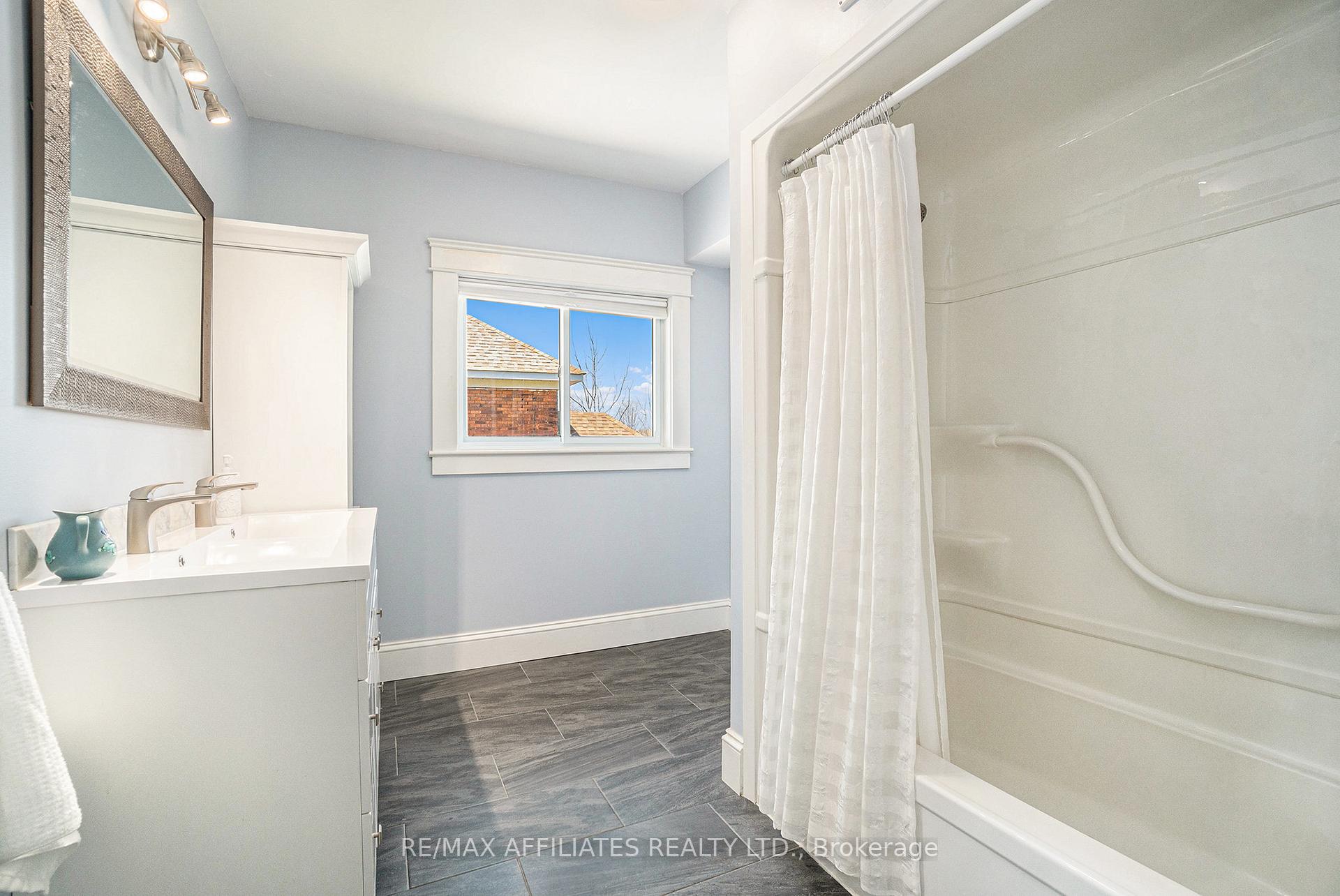 Photo 25 of 25 Condie Street, Smiths Falls — HOMEH