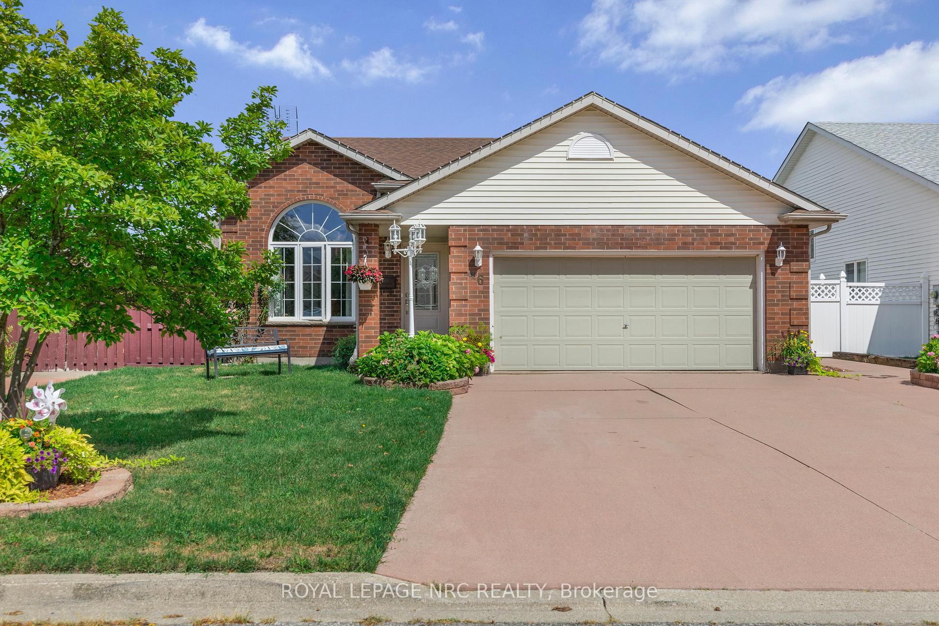 Front of 46 Foxhill Crescent