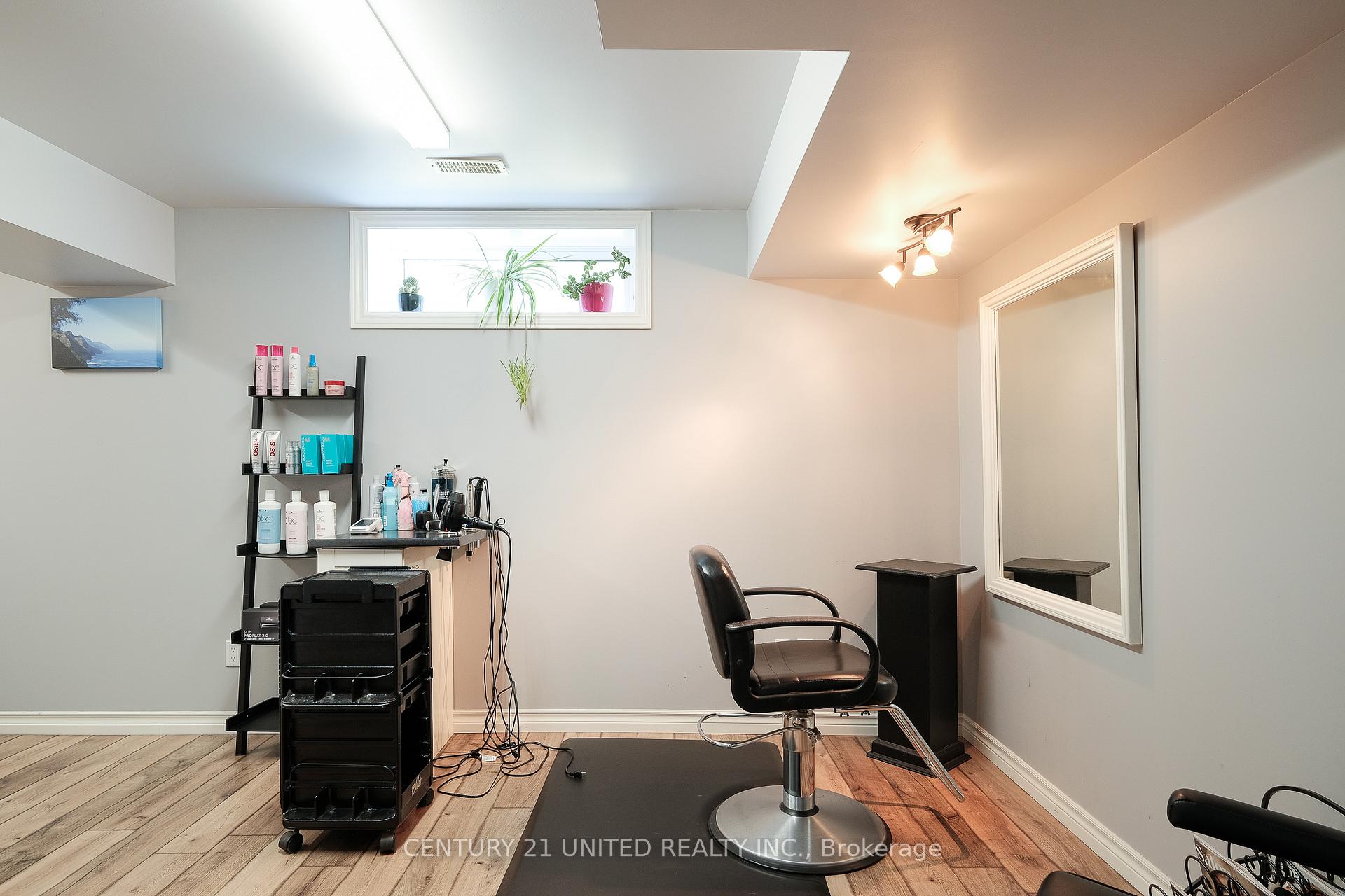 Photo 22 of 1188 Connaught Drive, Selwyn — HOMEH