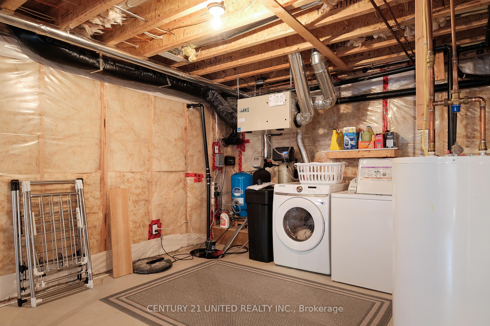 Photo 25 of 1188 Connaught Drive, Selwyn — HOMEH