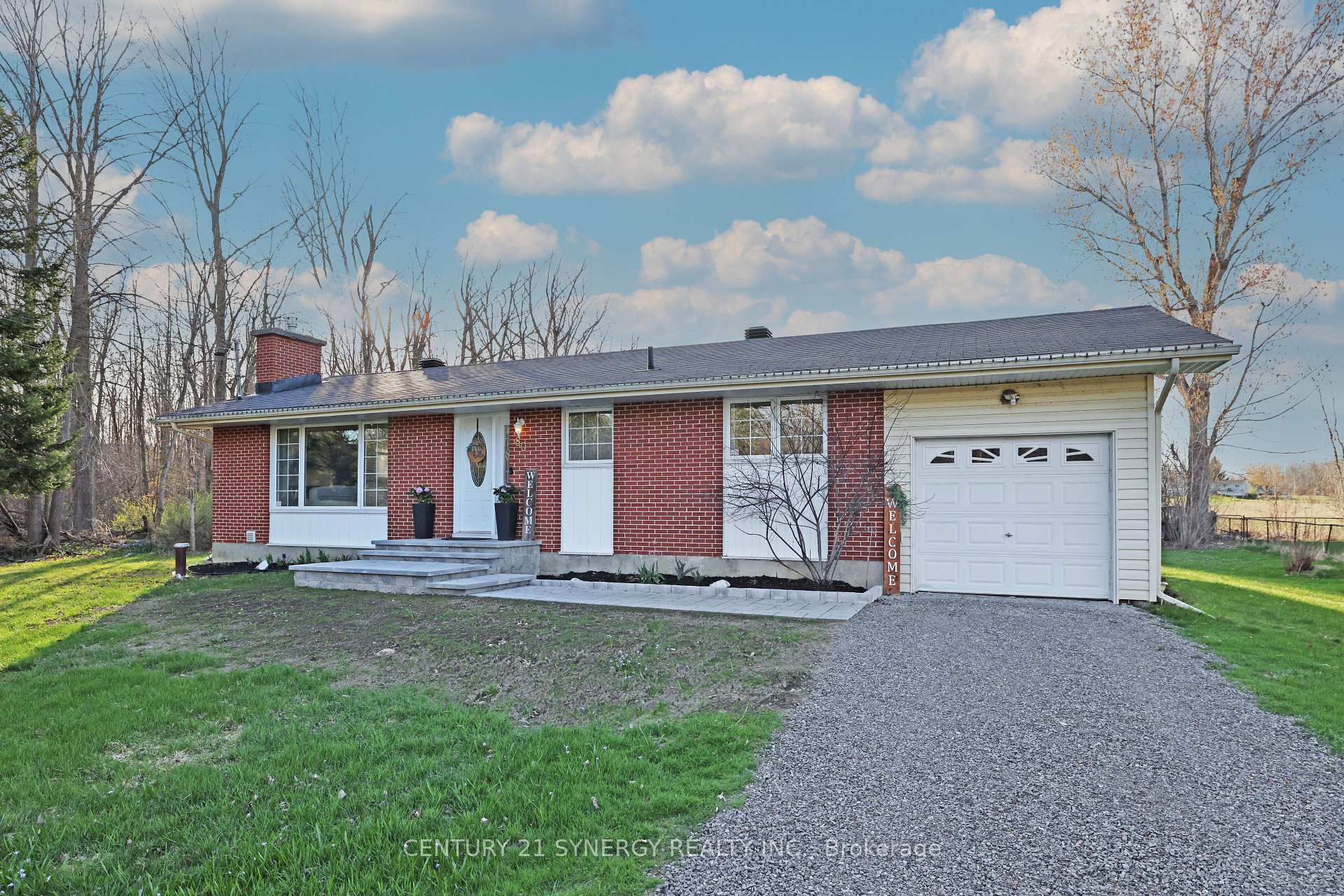 Photo 2 of 80 Eric Hutcheson Road, Smiths Falls — HOMEH