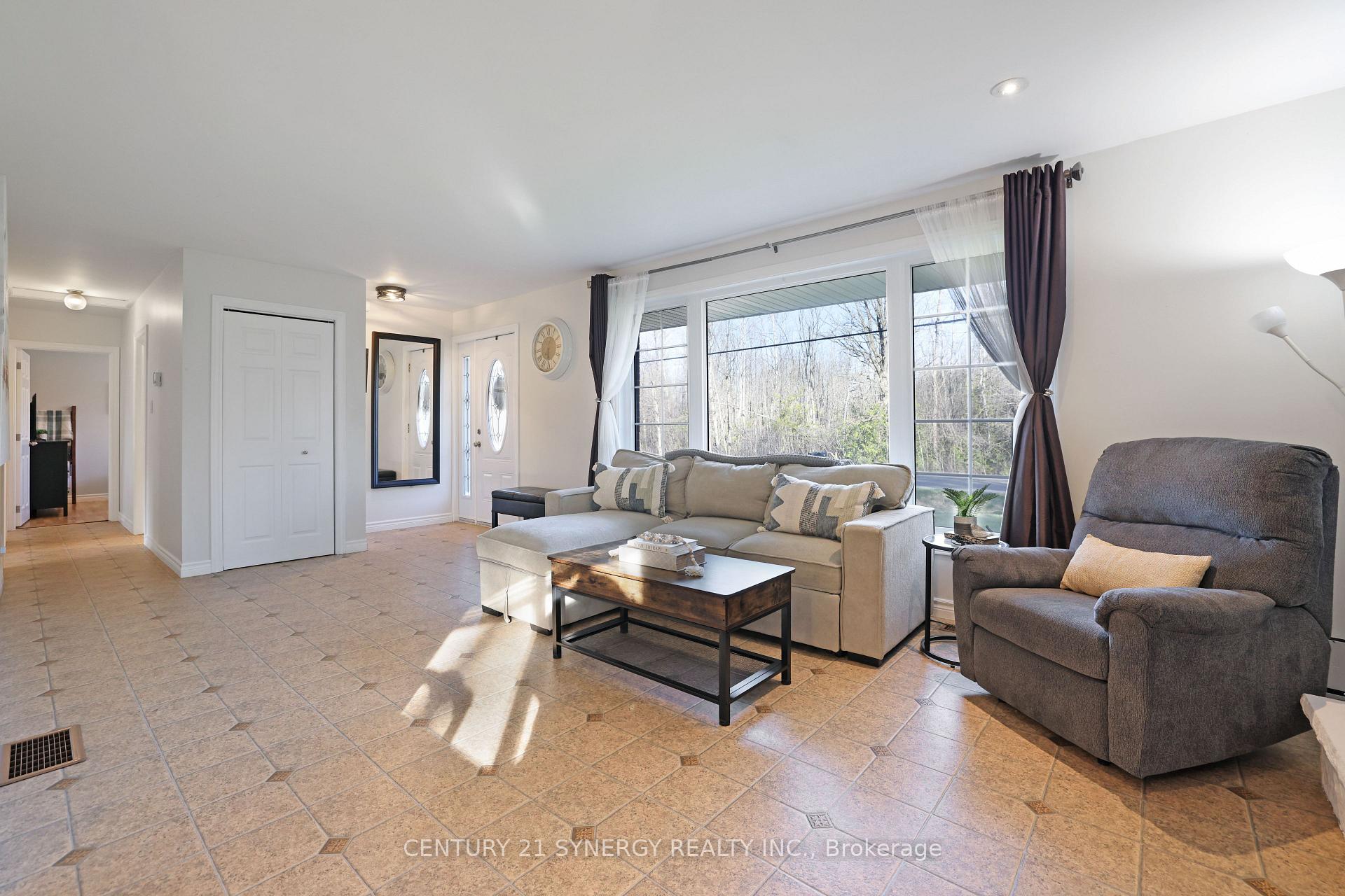 Photo 5 of 80 Eric Hutcheson Road, Smiths Falls — HOMEH