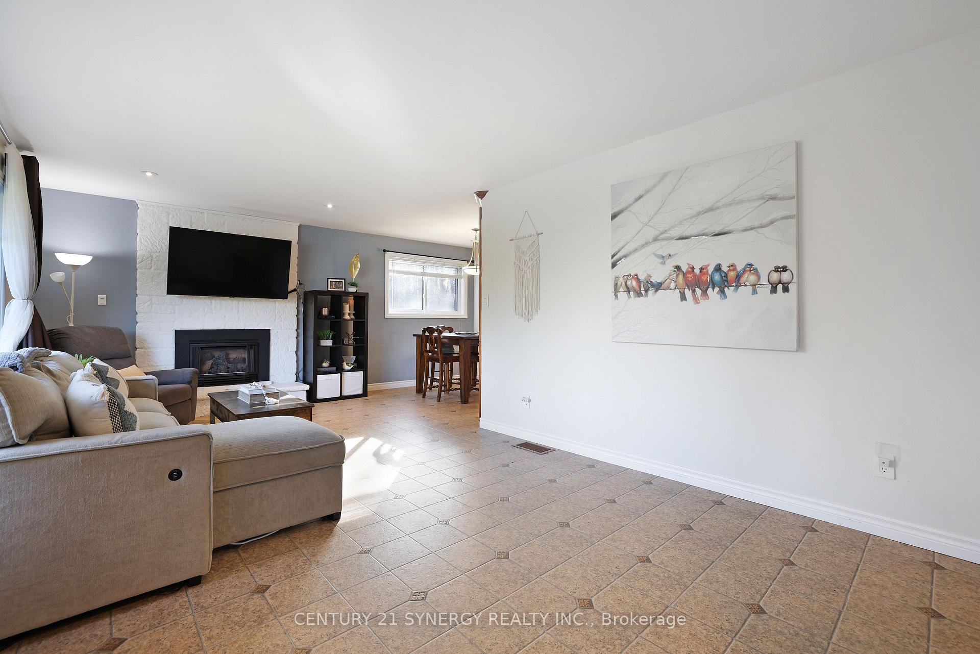 Photo 6 of 80 Eric Hutcheson Road, Smiths Falls — HOMEH