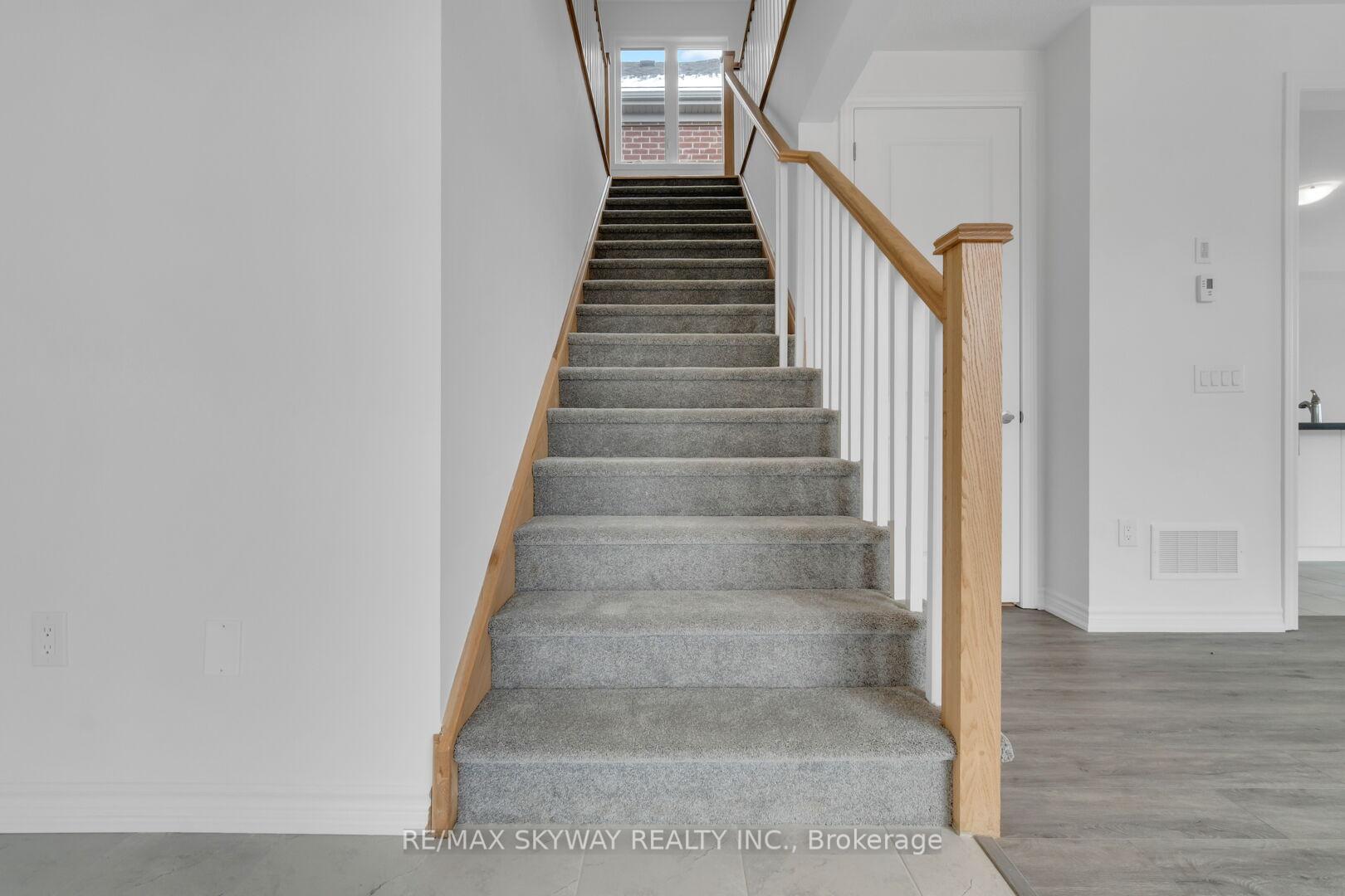 Photo 11 of 2 Sassafras Road, Springwater, Midhurst — HOMEH