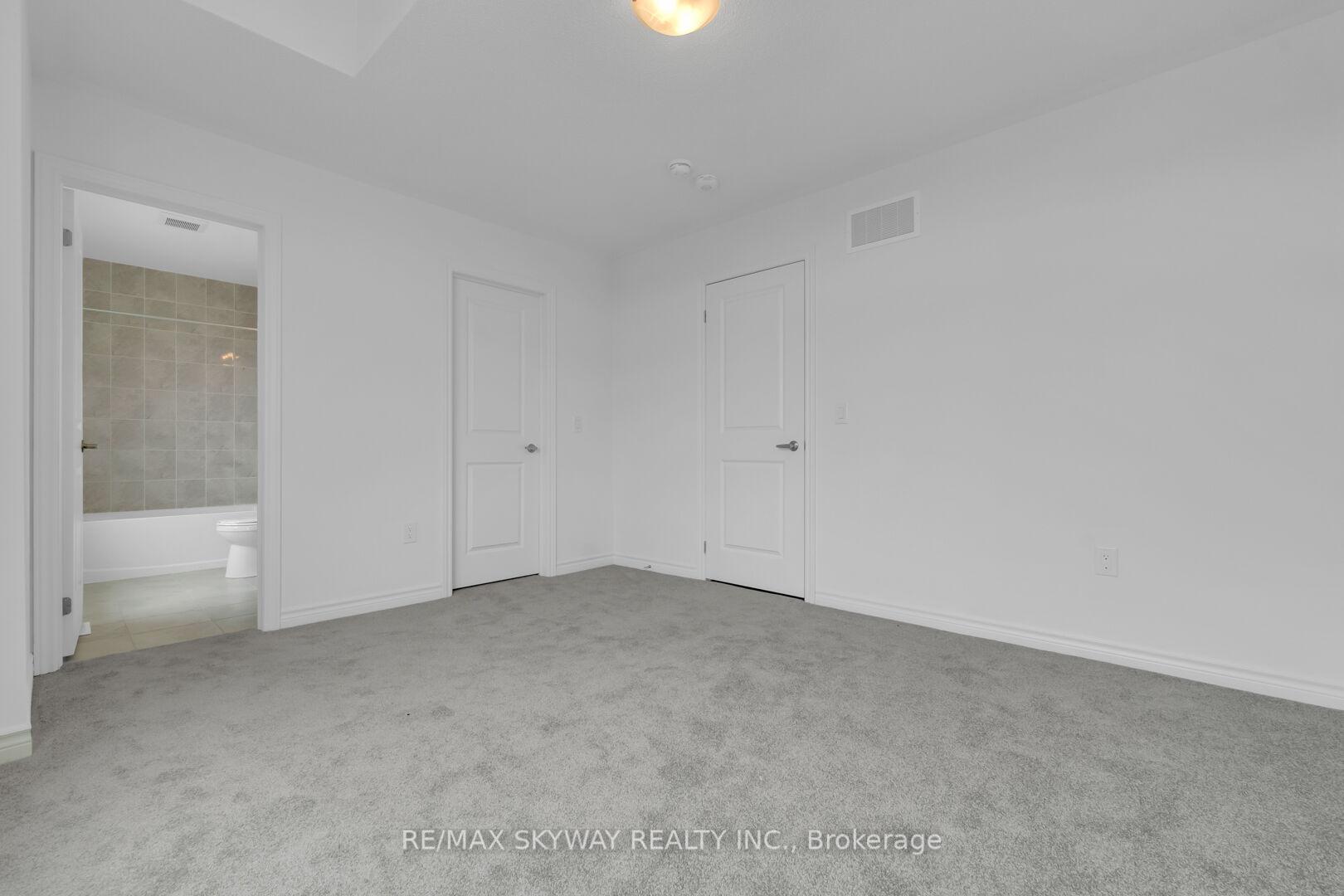 Photo 16 of 2 Sassafras Road, Springwater, Midhurst — HOMEH