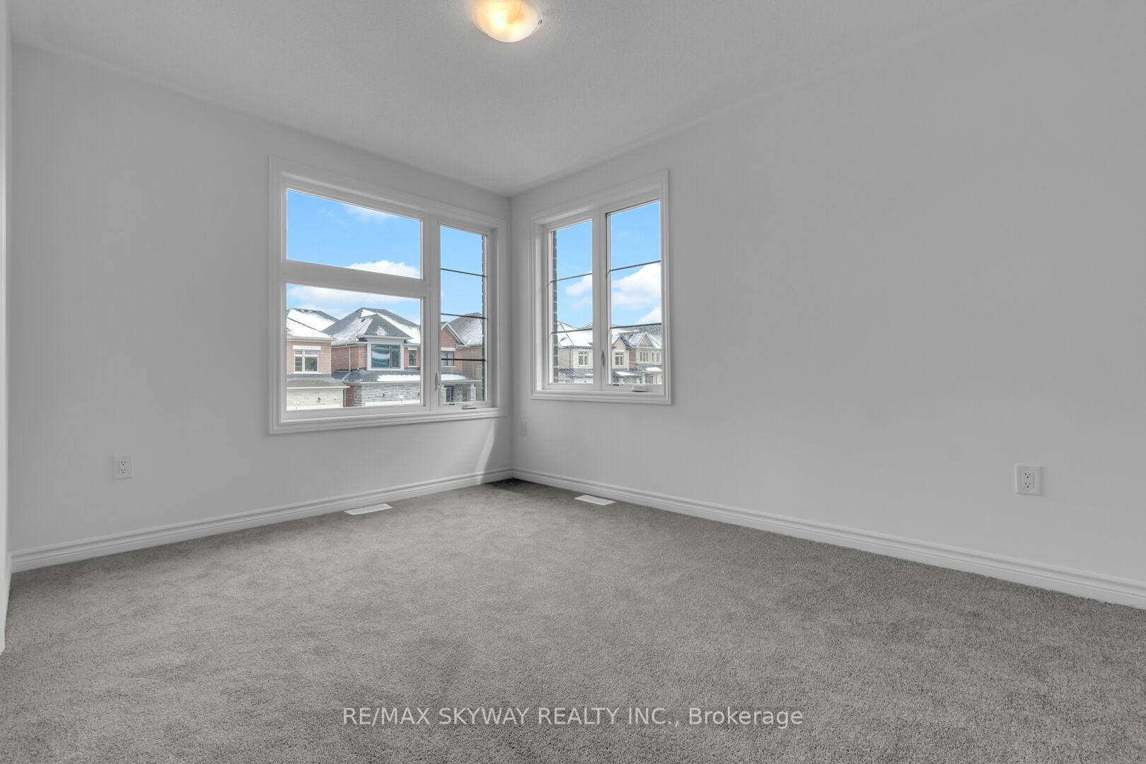 Photo 19 of 2 Sassafras Road, Springwater, Midhurst — HOMEH