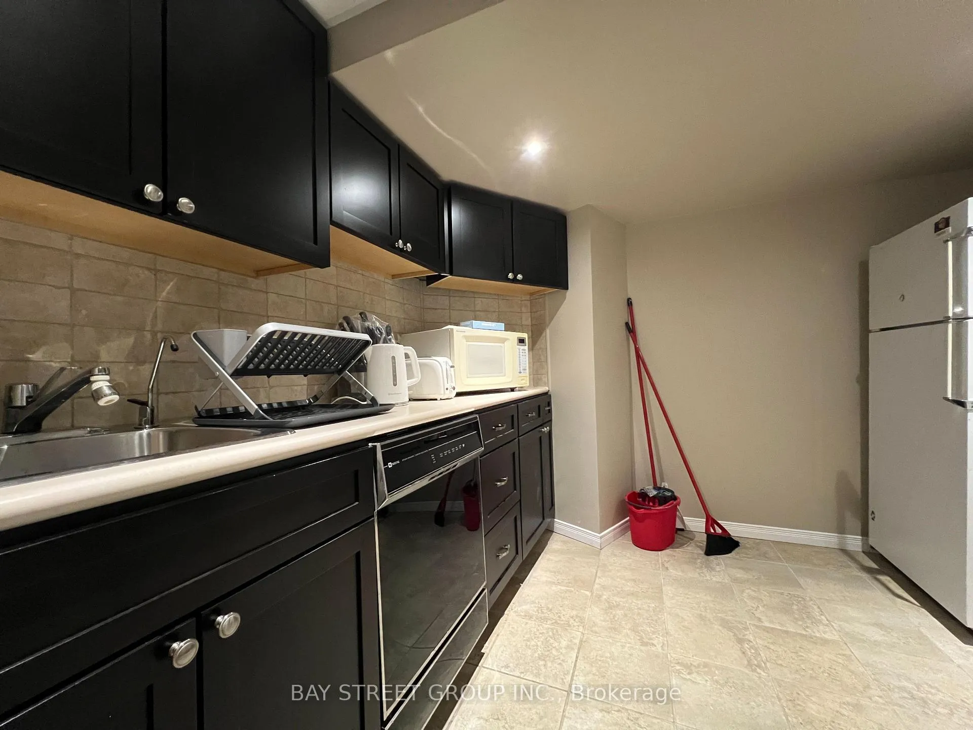 Photo 19 of Unit Bsmt, 52 Loring Cres, Markham, Unionville — HOMEH