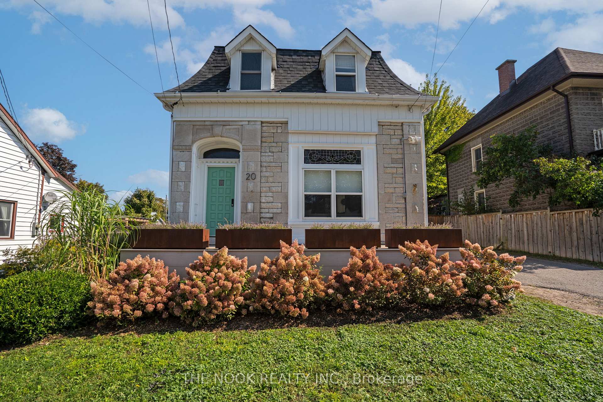 Photo 2 of 20 Chippewa Avenue, Selwyn — HOMEH