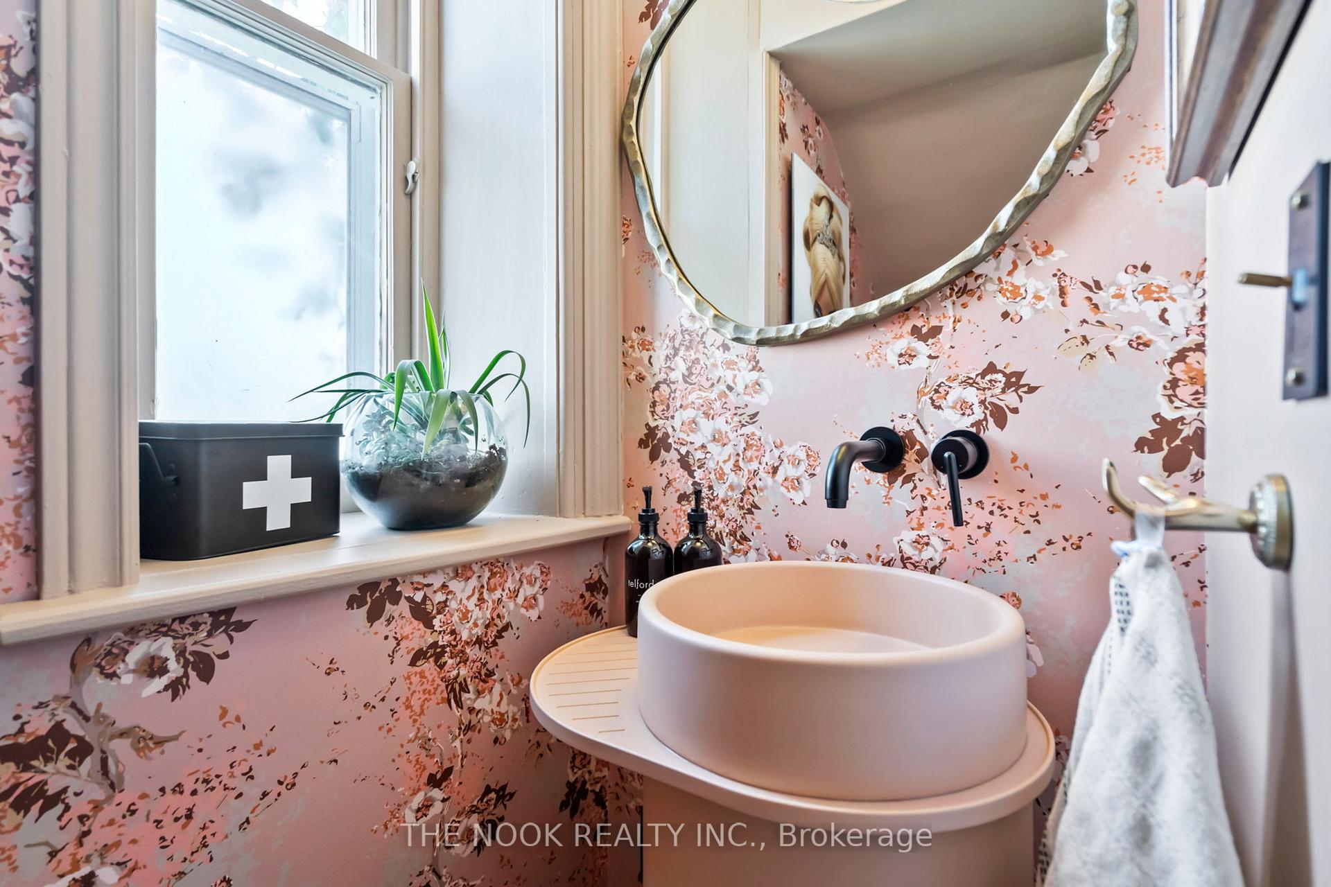 Photo 8 of 20 Chippewa Avenue, Selwyn — HOMEH