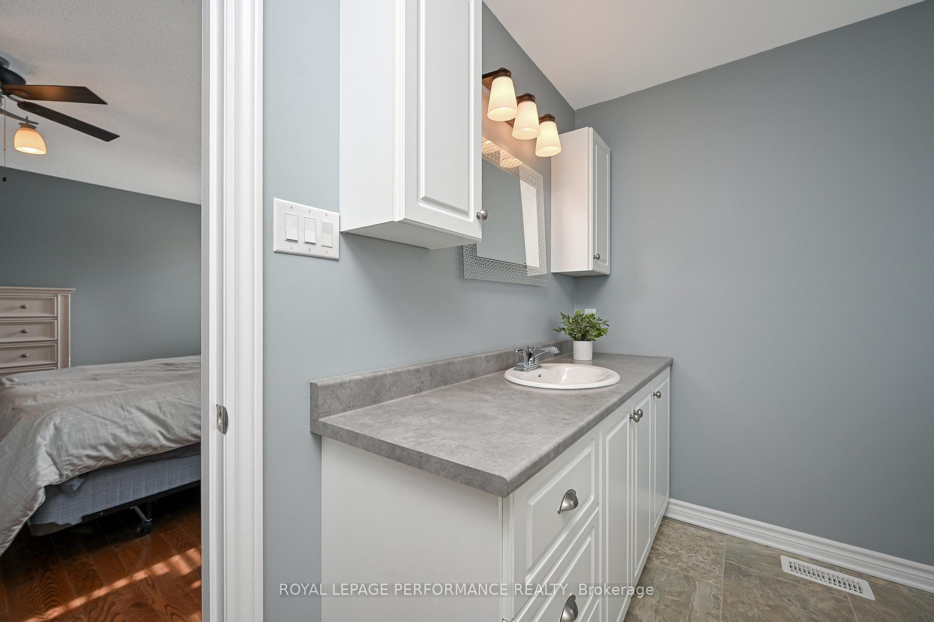 Photo 30 of 32 Code Crescent, Smiths Falls — HOMEH
