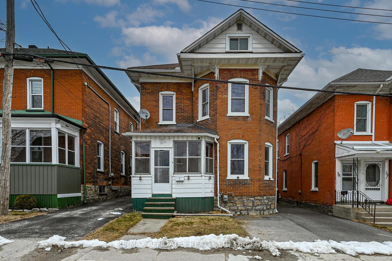 Photo 4 of 3 Mcgill Street S, Smiths Falls — HOMEH