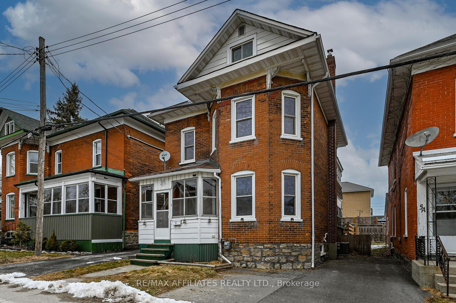 Photo 6 of 3 Mcgill Street S, Smiths Falls — HOMEH