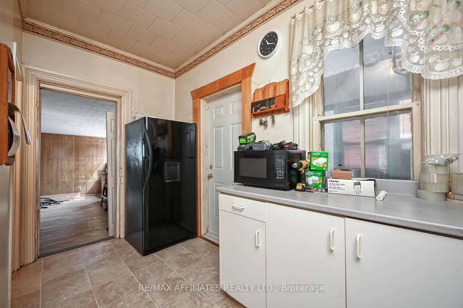 Photo 19 of 3 Mcgill Street S, Smiths Falls — HOMEH