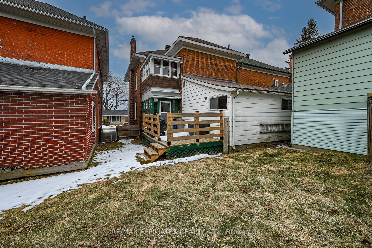 Photo 37 of 3 Mcgill Street S, Smiths Falls — HOMEH