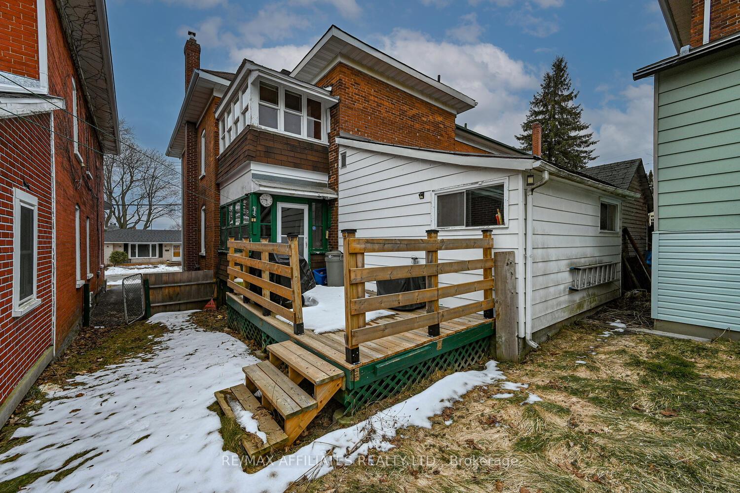 Photo 38 of 3 Mcgill Street S, Smiths Falls — HOMEH