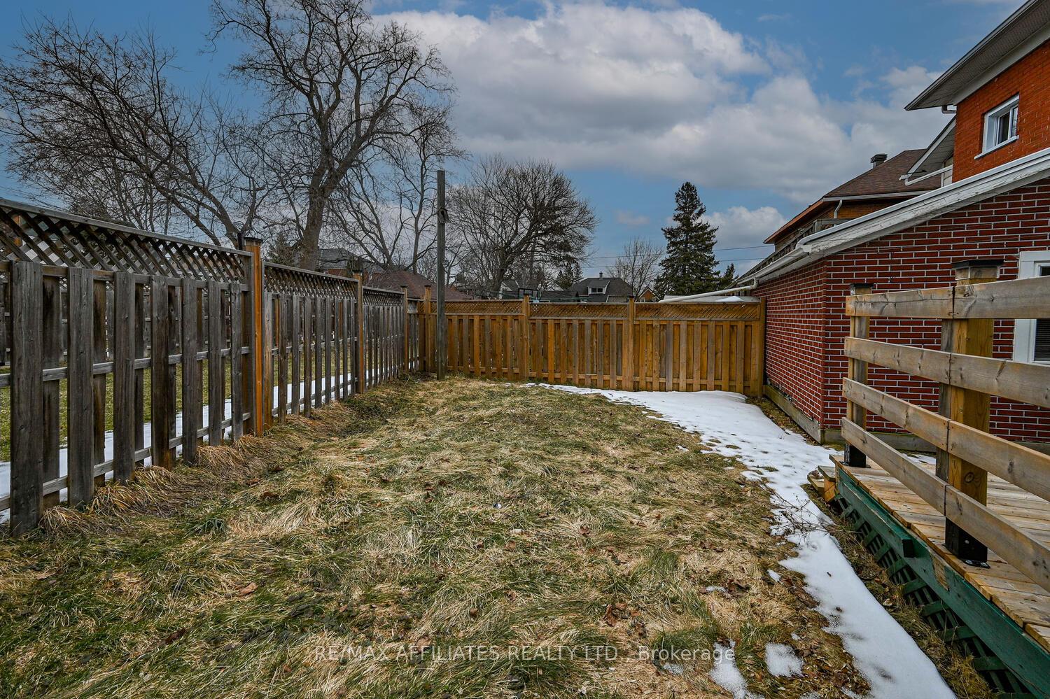 Photo 40 of 3 Mcgill Street S, Smiths Falls — HOMEH