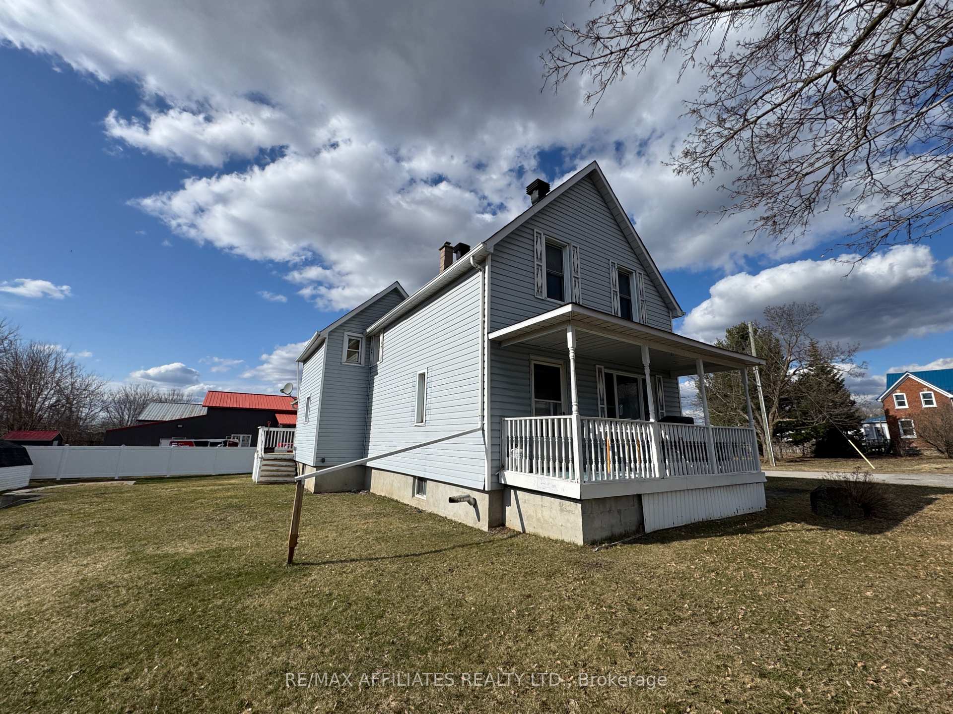Photo 1 of 6 Cornelia Street E, Smiths Falls — HOMEH