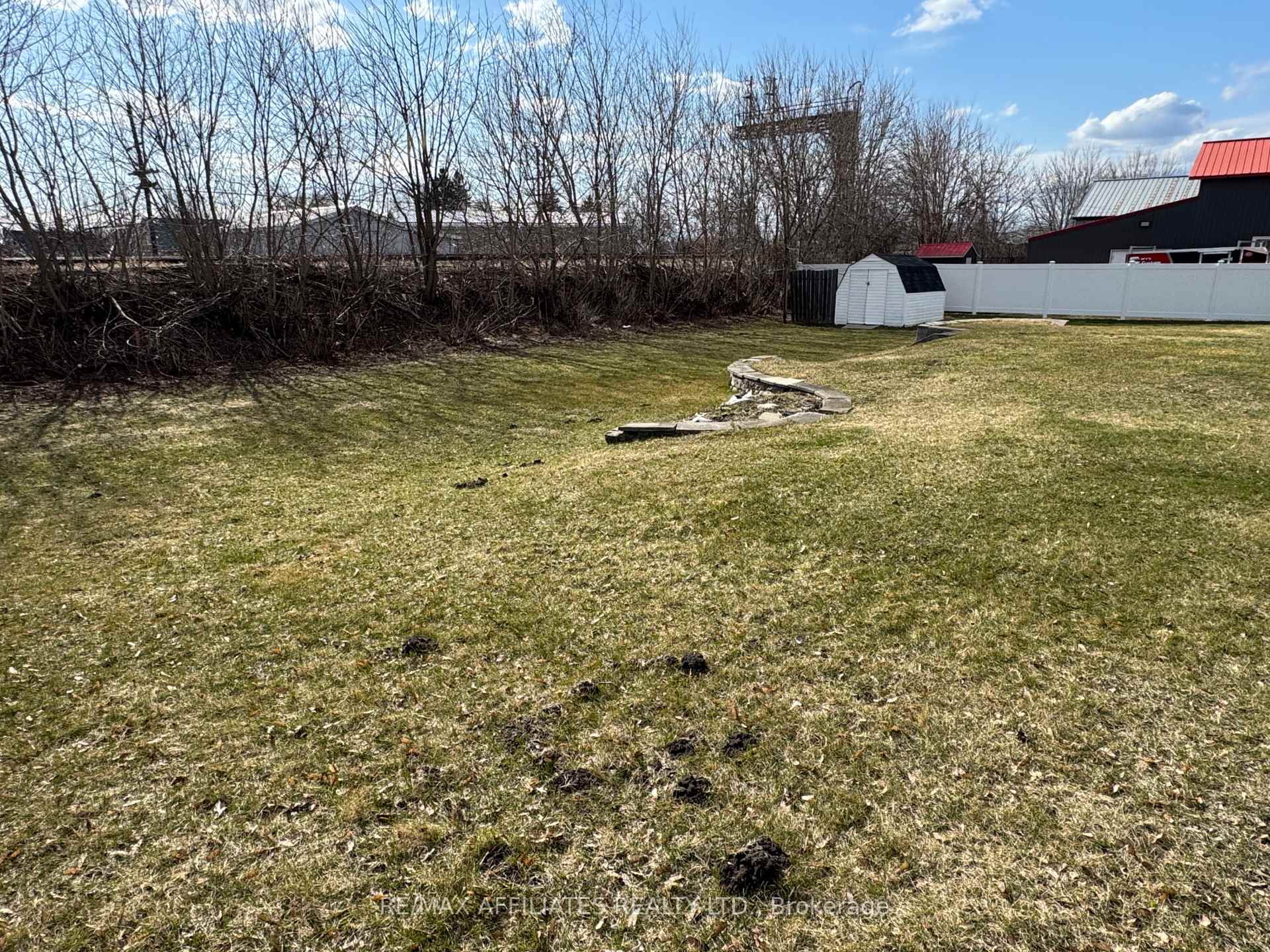 Photo 7 of 6 Cornelia Street E, Smiths Falls — HOMEH