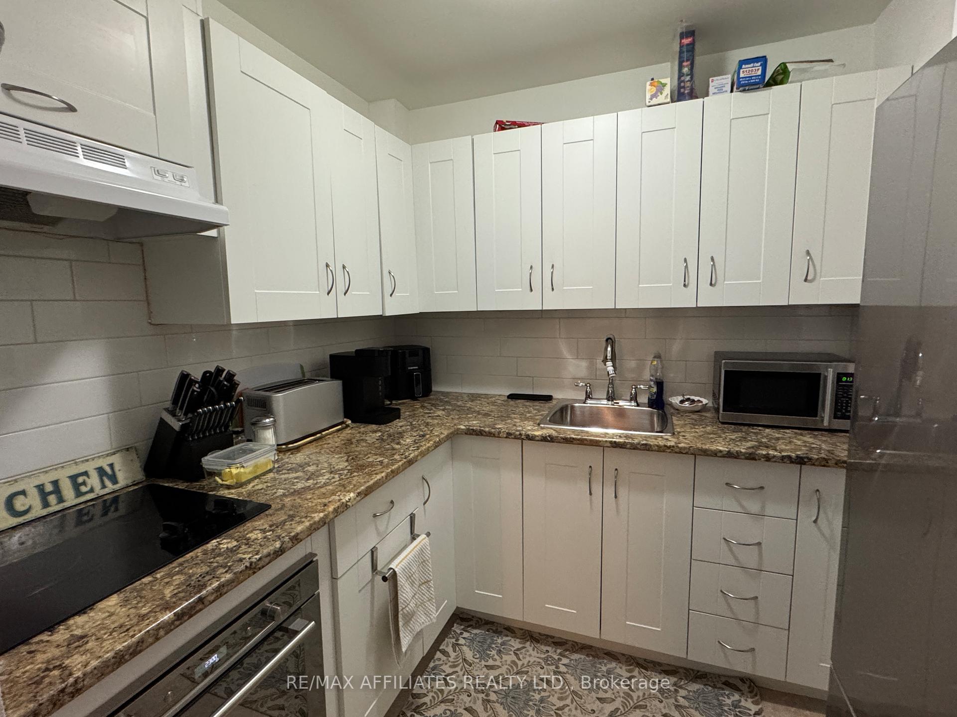 Photo 10 of 6 Cornelia Street E, Smiths Falls — HOMEH