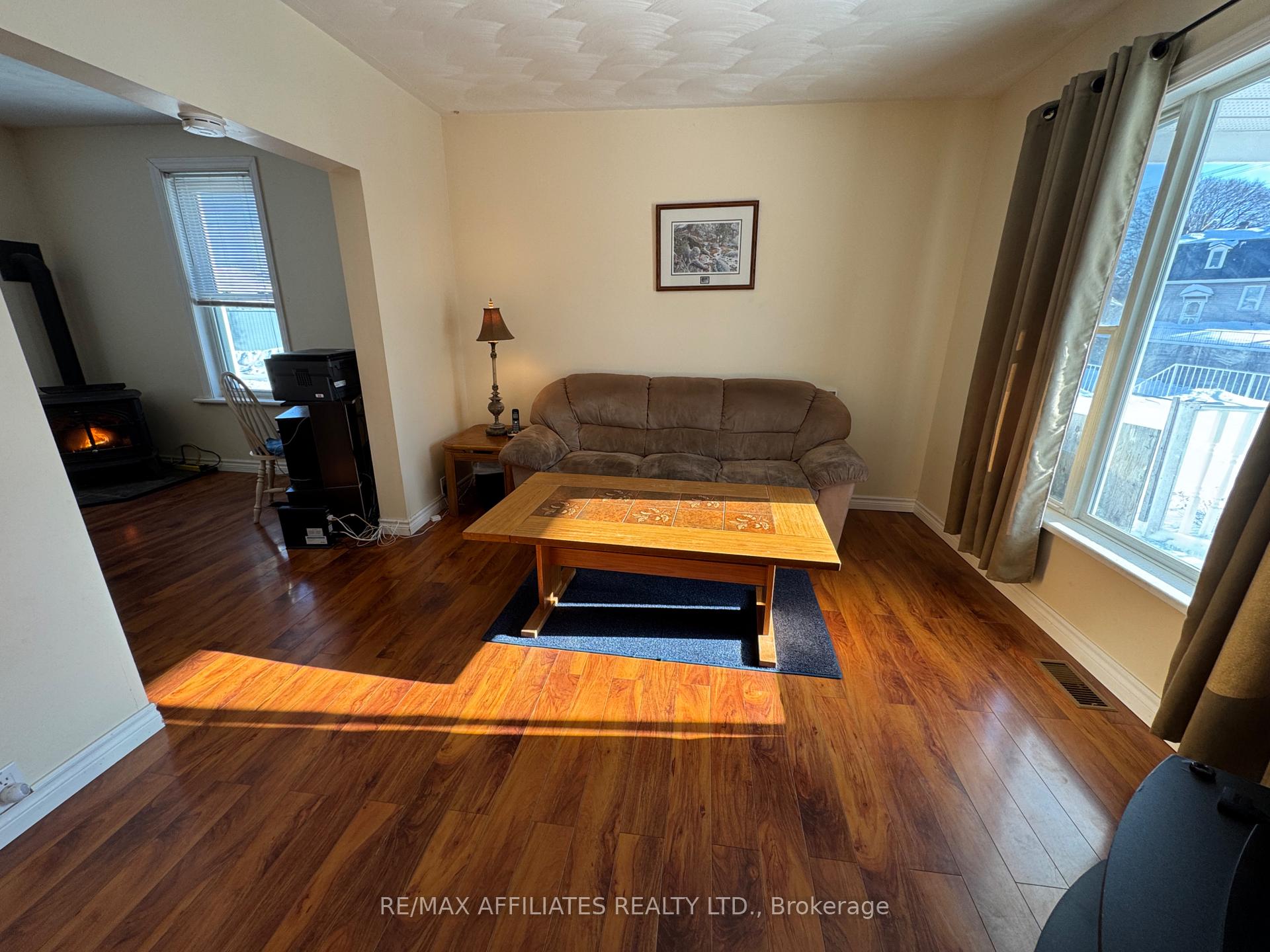 Photo 14 of 6 Cornelia Street E, Smiths Falls — HOMEH