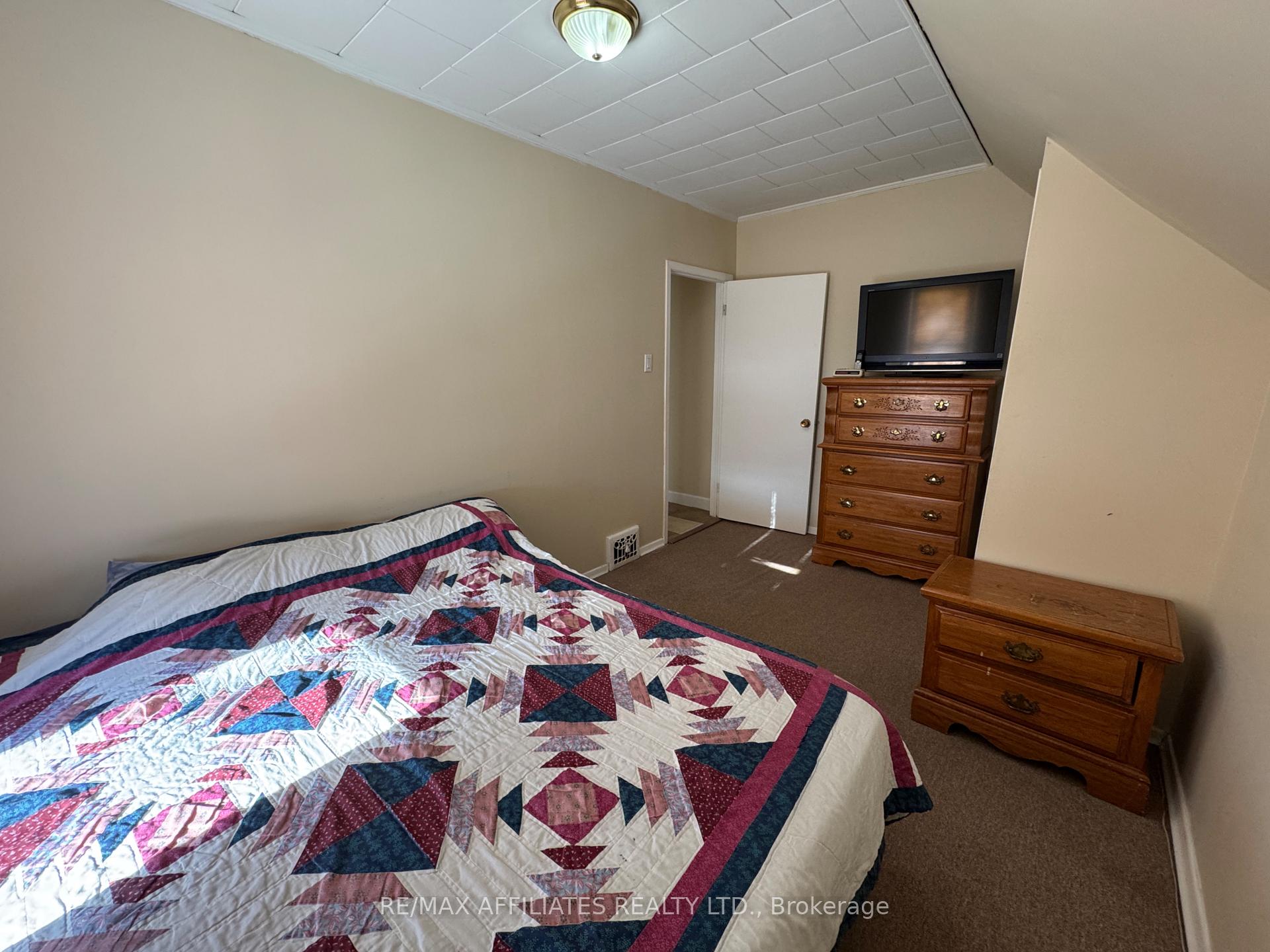 Photo 31 of 6 Cornelia Street E, Smiths Falls — HOMEH