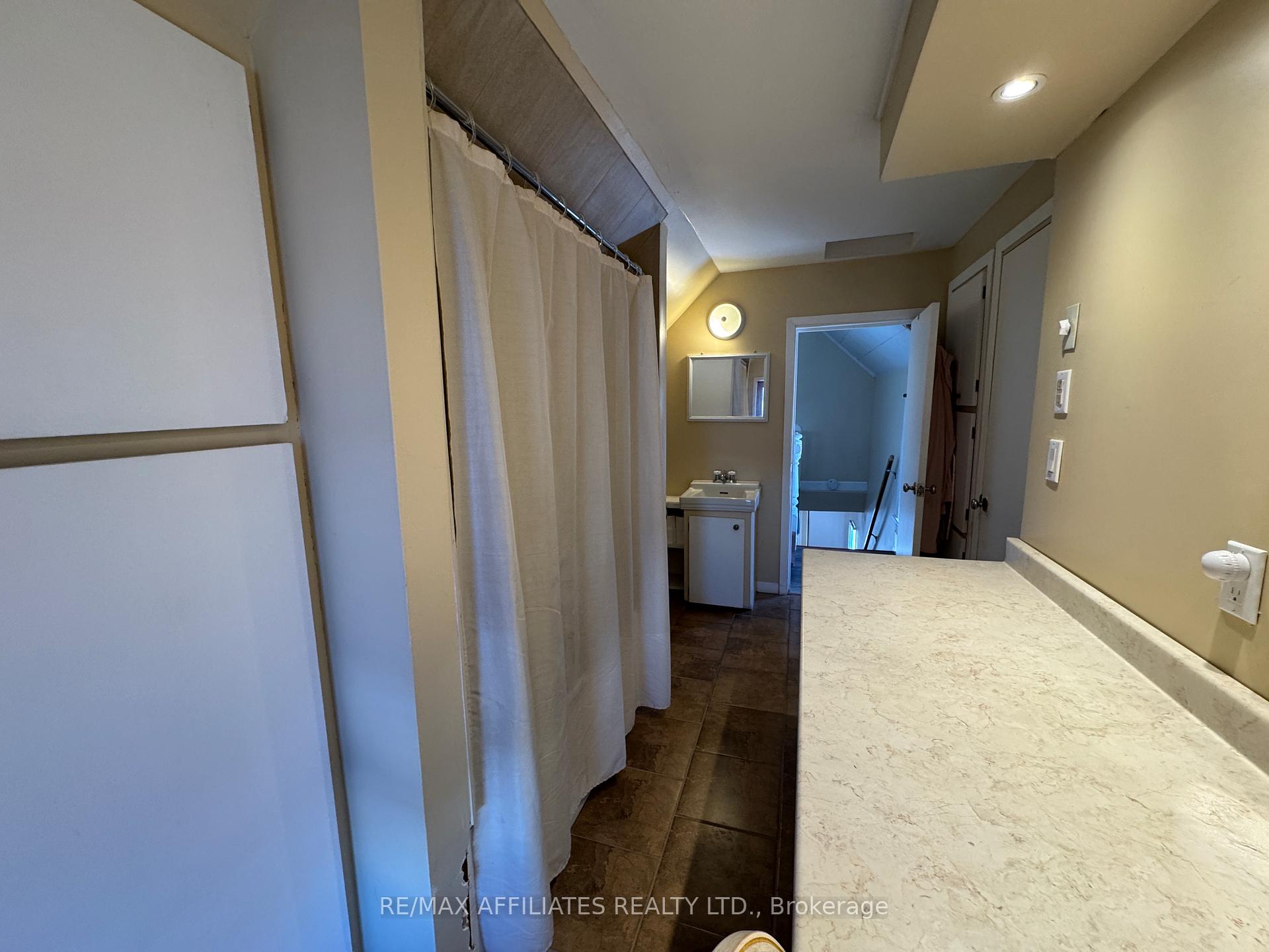Photo 36 of 6 Cornelia Street E, Smiths Falls — HOMEH